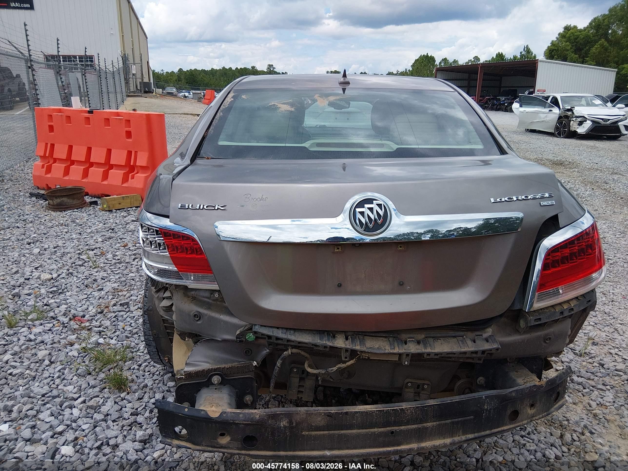 2011 Buick Lacrosse Cxs Коричневый vin: 1G4GE5ED8BF332580