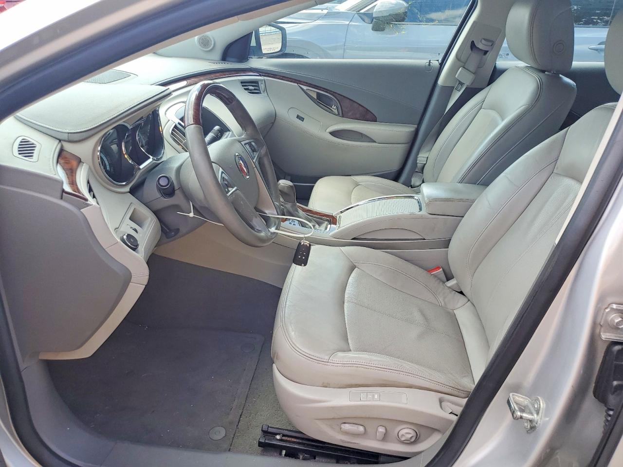 2011 Buick Lacrosse Cxs Silver vin: 1G4GE5EDXBF136480