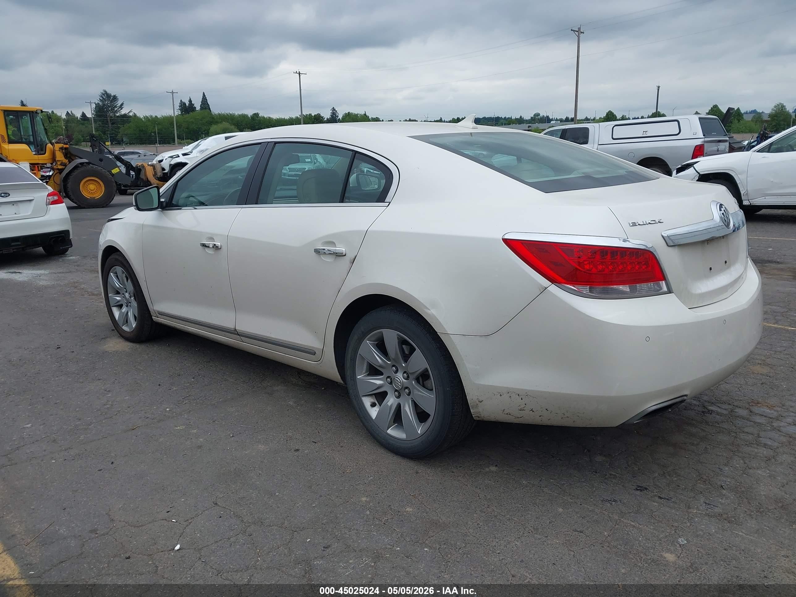 2011 Buick Lacrosse Cxs White vin: 1G4GE5EDXBF238667
