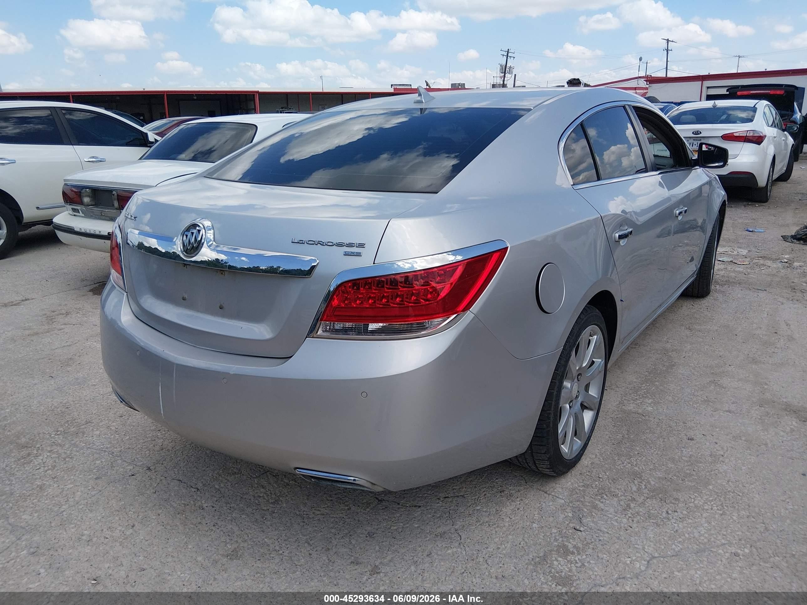 2010 Buick Lacrosse Cxs Silver vin: 1G4GE5EV0AF264654