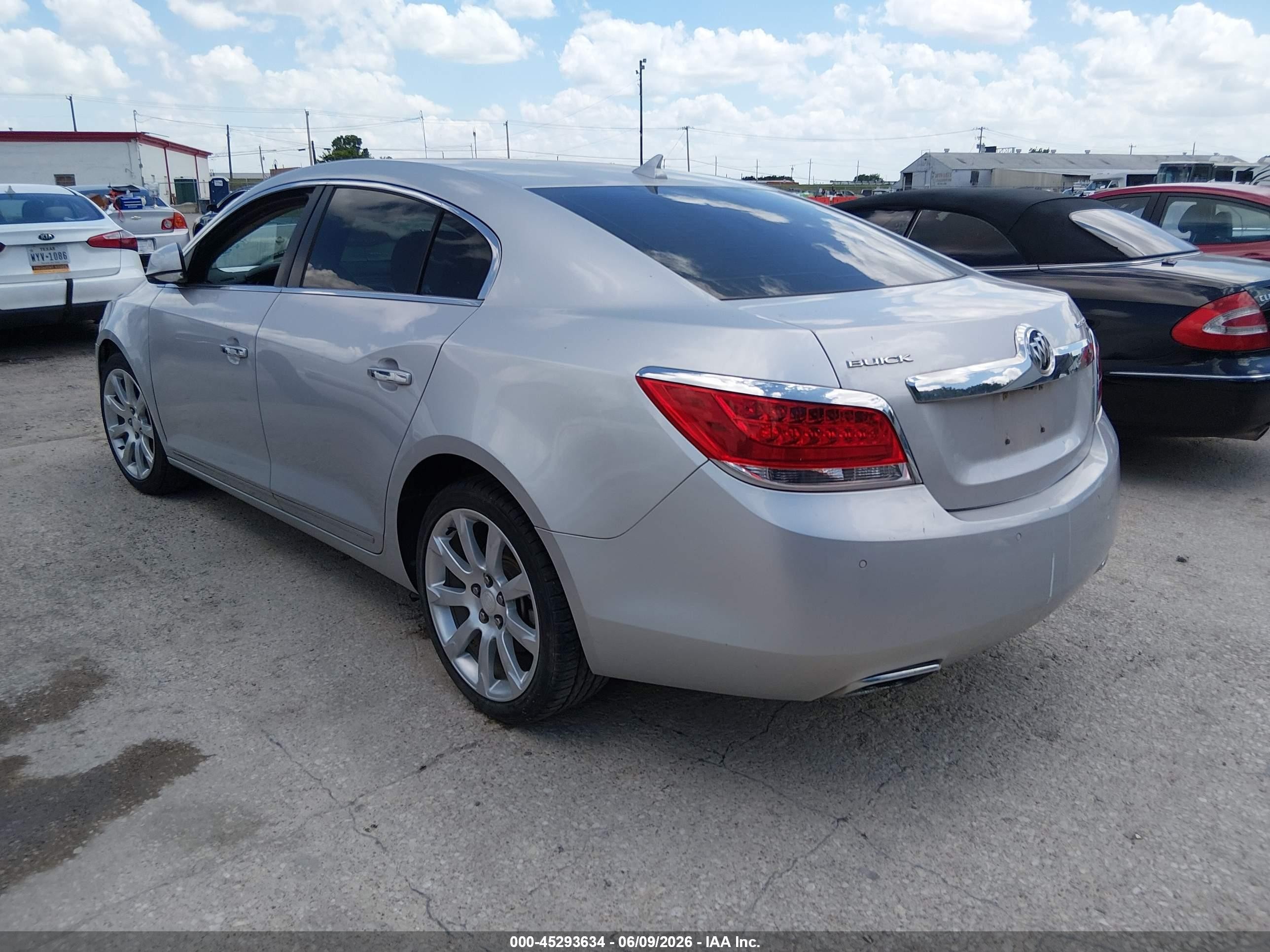 2010 Buick Lacrosse Cxs Silver vin: 1G4GE5EV0AF264654