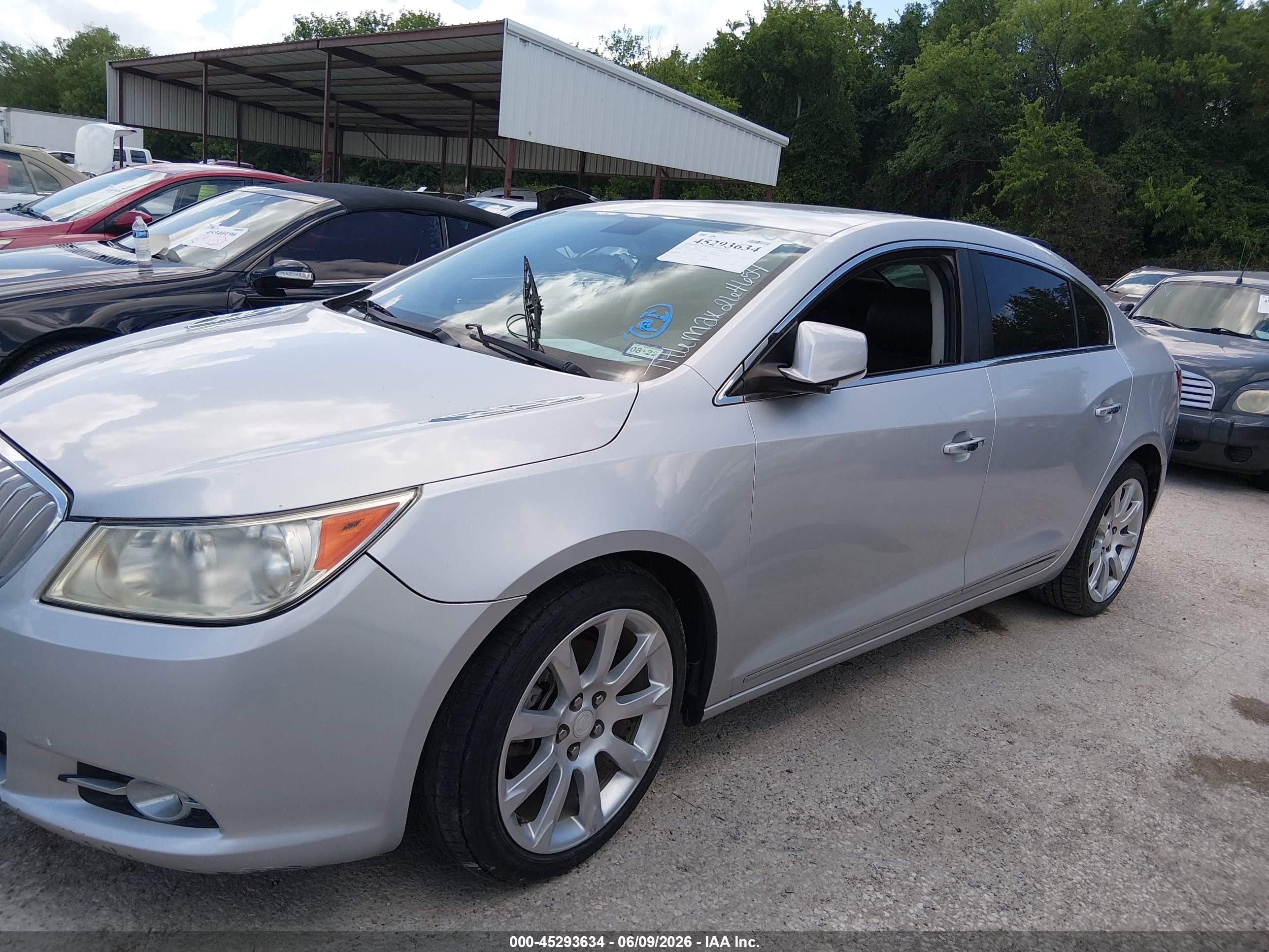 2010 Buick Lacrosse Cxs Silver vin: 1G4GE5EV0AF264654