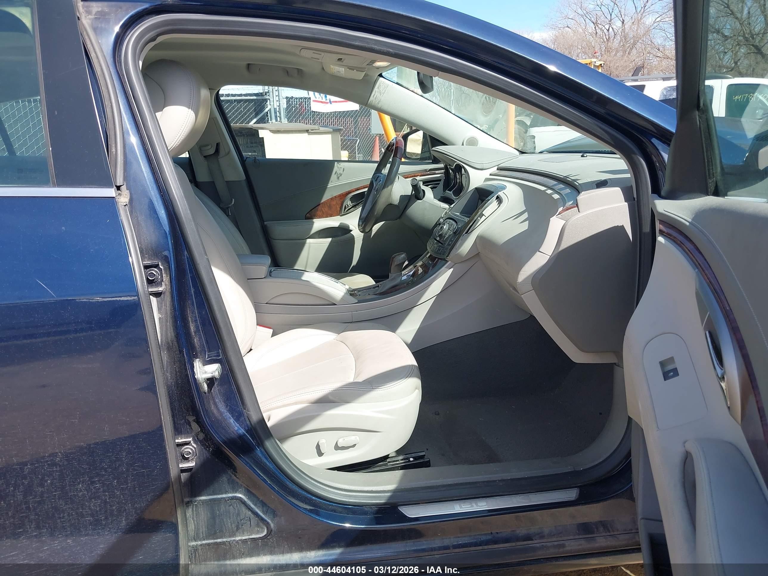 2010 Buick Lacrosse Cxs Navy vin: 1G4GE5EV1AF154325