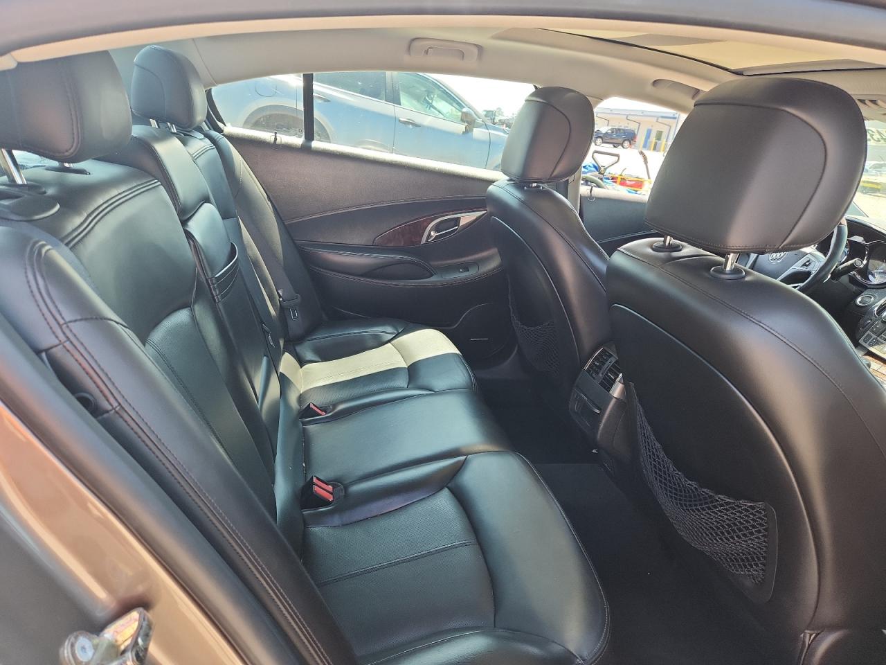 2010 Buick Lacrosse Cxs Tan vin: 1G4GE5EV1AF217570