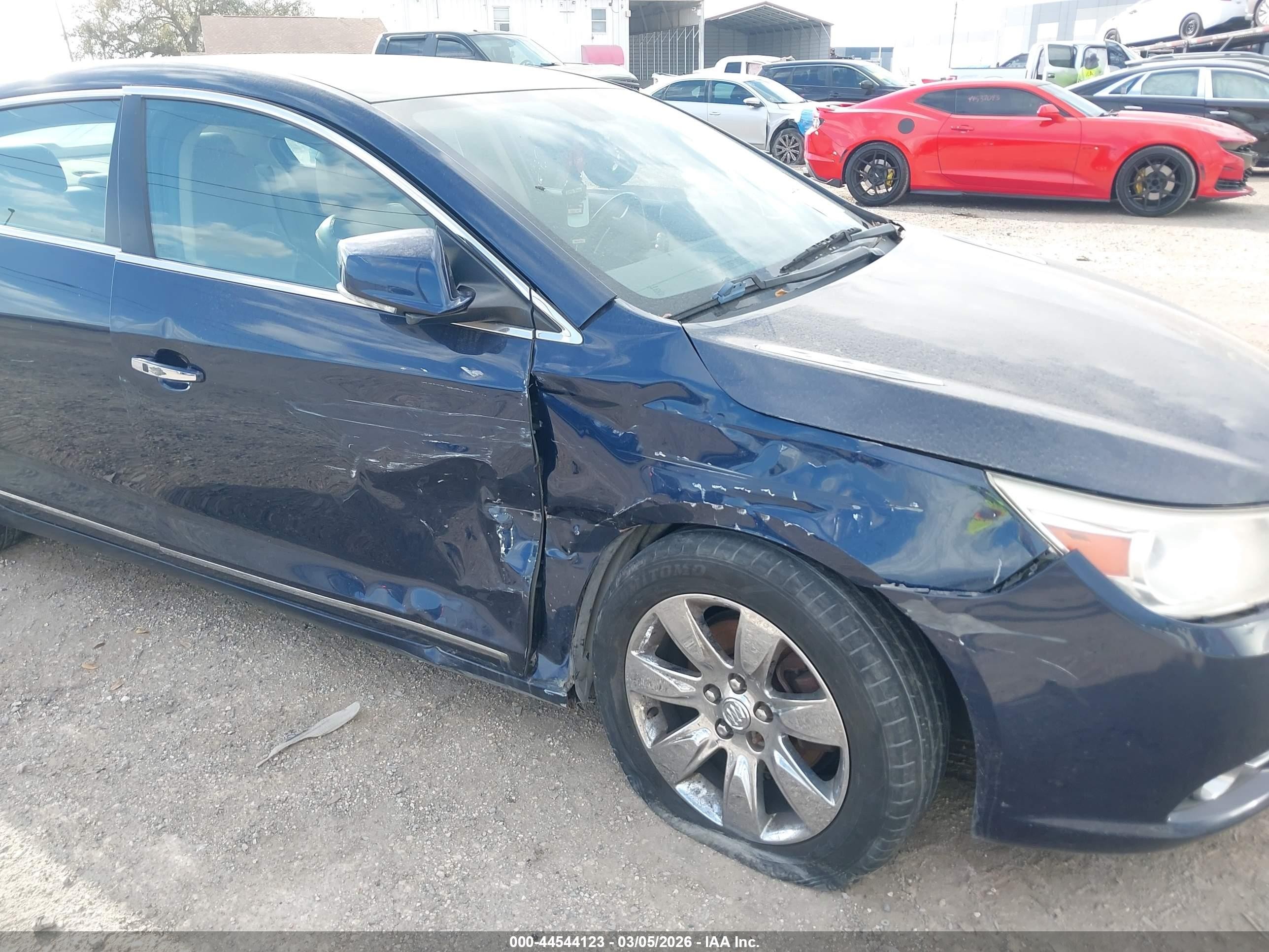 2010 Buick Lacrosse Cxs Blue vin: 1G4GE5EV3AF268729