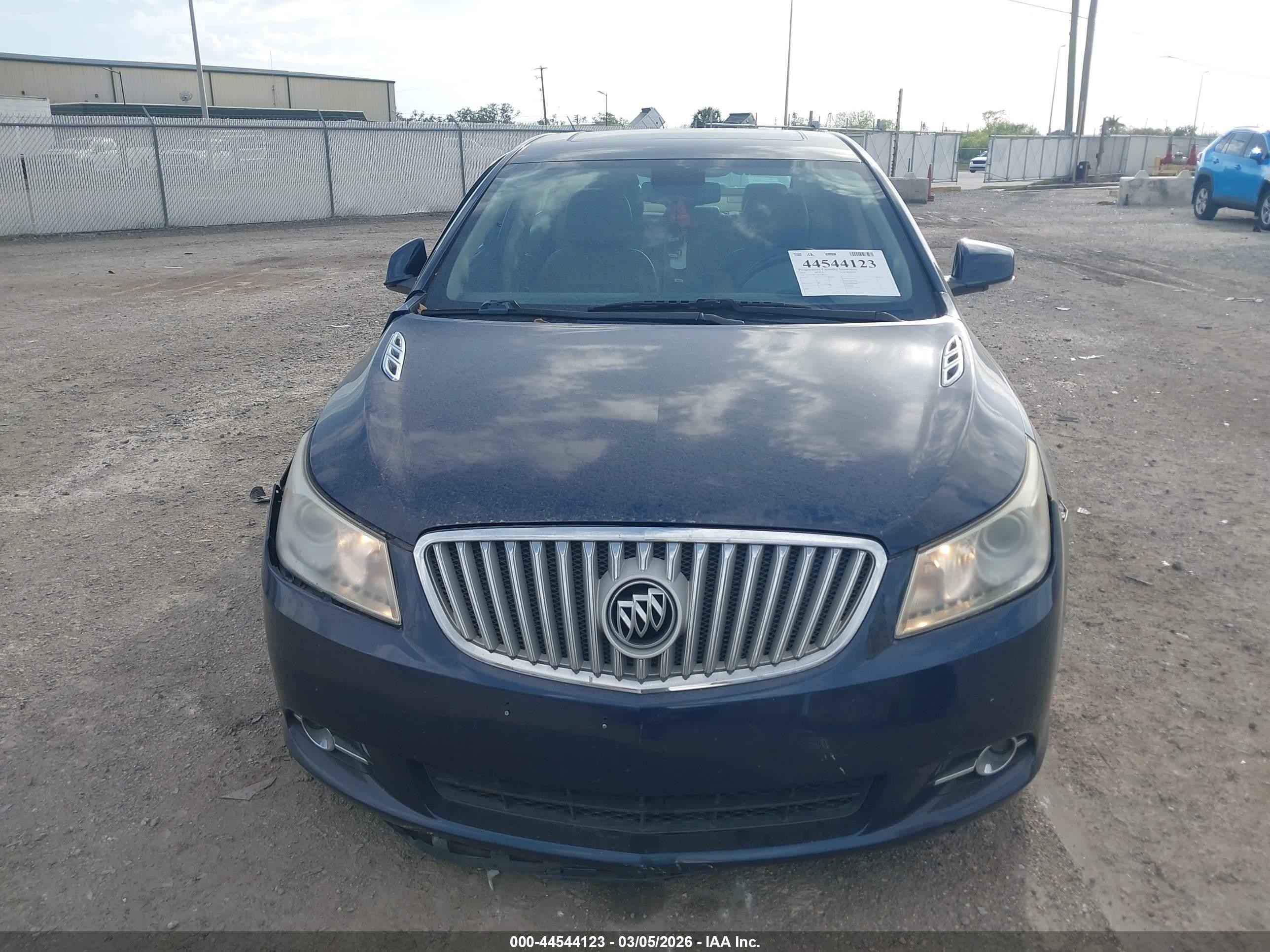 2010 Buick Lacrosse Cxs Blue vin: 1G4GE5EV3AF268729