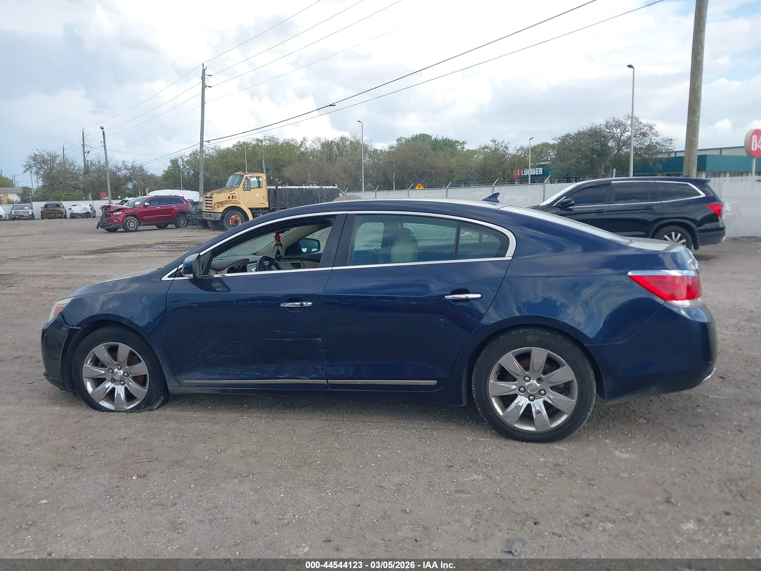 2010 Buick Lacrosse Cxs Blue vin: 1G4GE5EV3AF268729