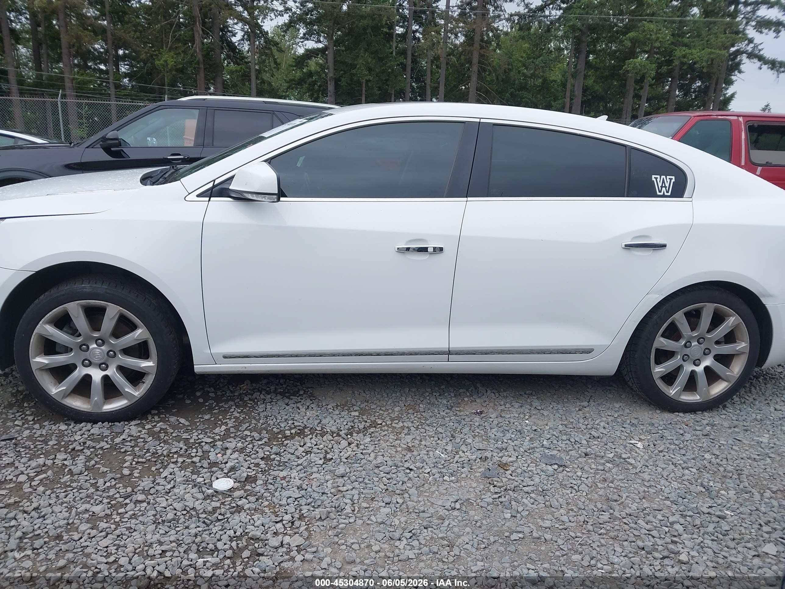 2010 Buick Lacrosse Cxs White vin: 1G4GE5EV4AF309160