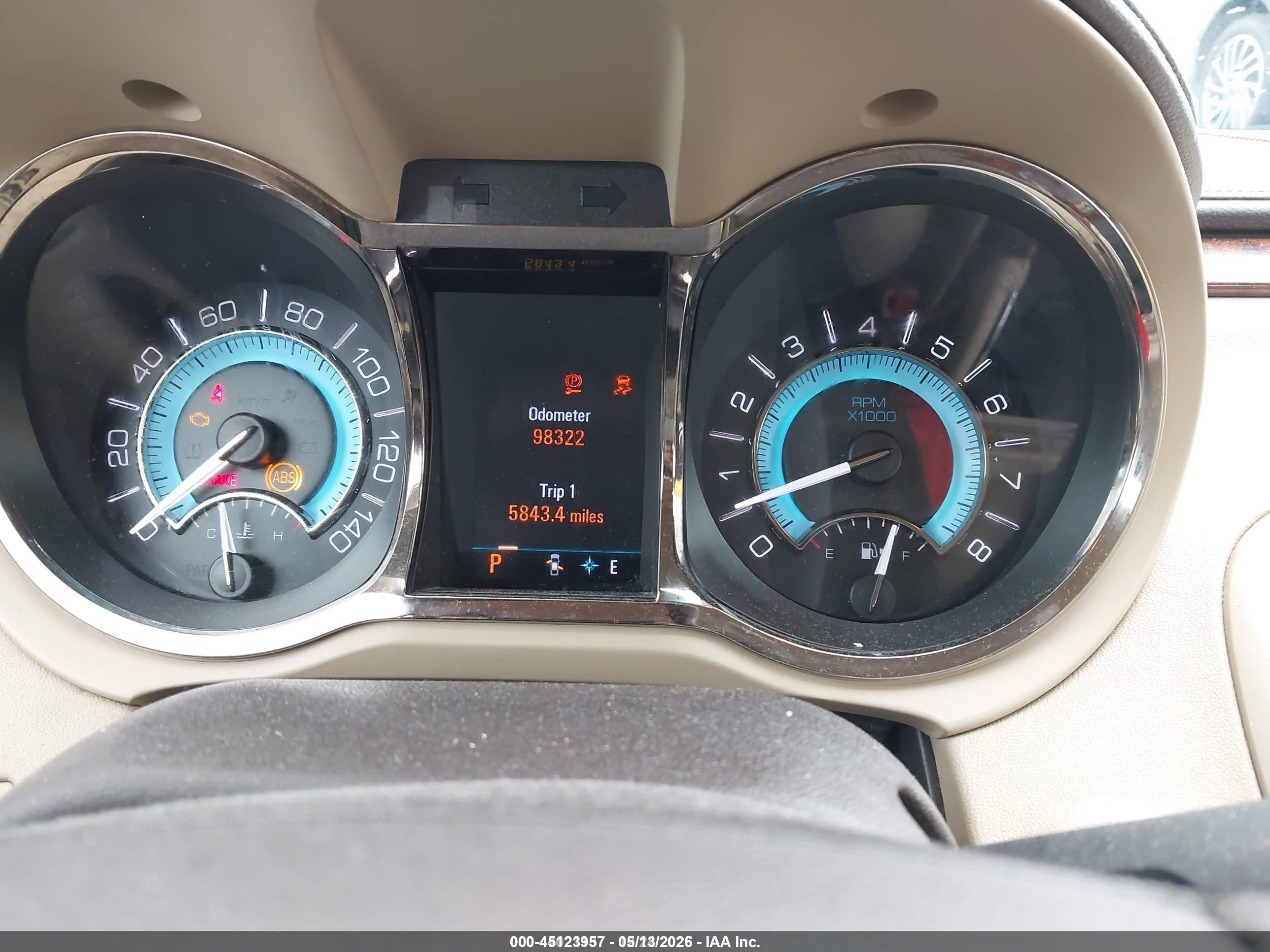 2010 Buick Lacrosse Cxs Red vin: 1G4GE5EV8AF166410