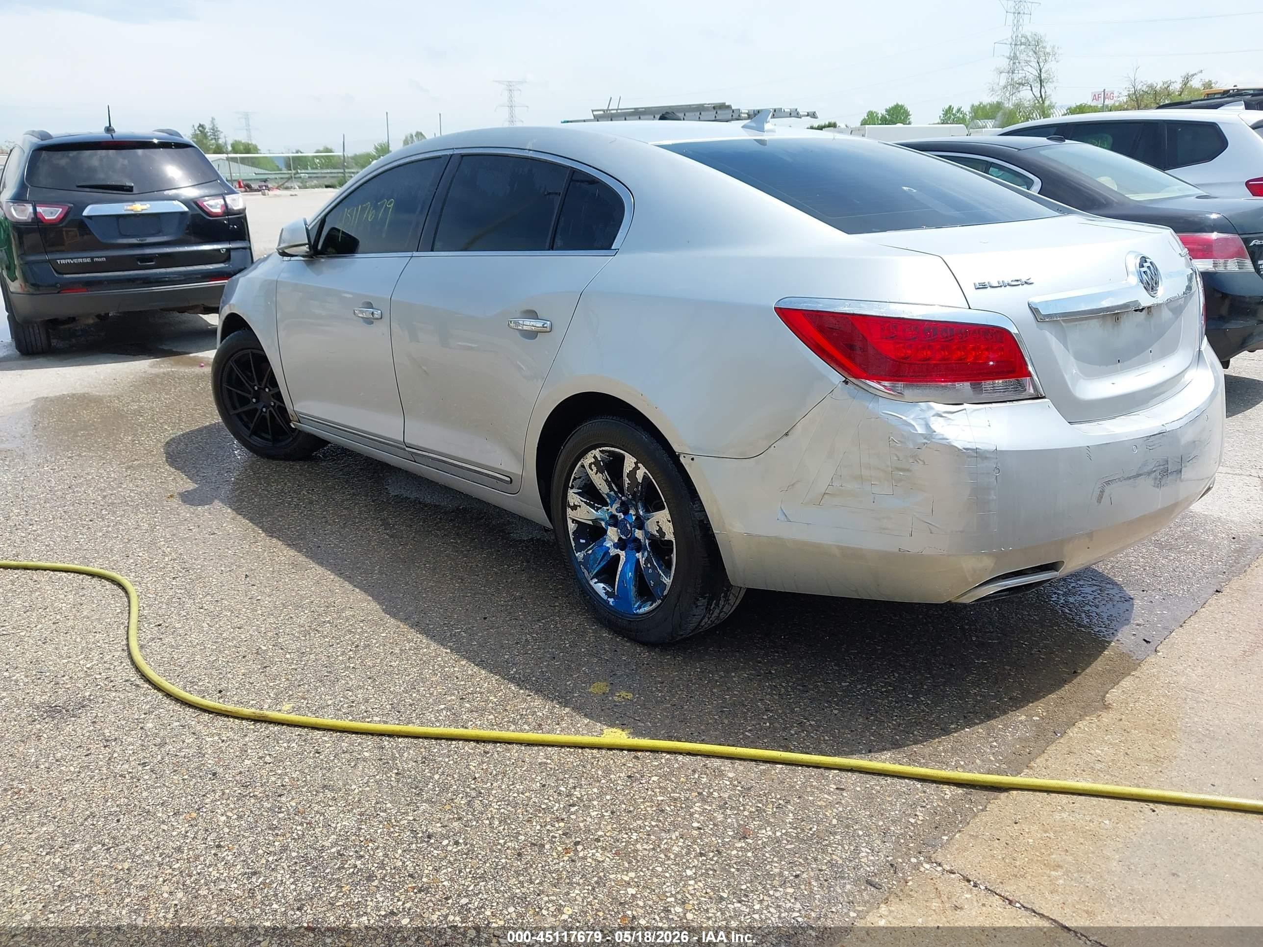 2010 Buick Lacrosse Cxs Silver vin: 1G4GE5EV8AF285994