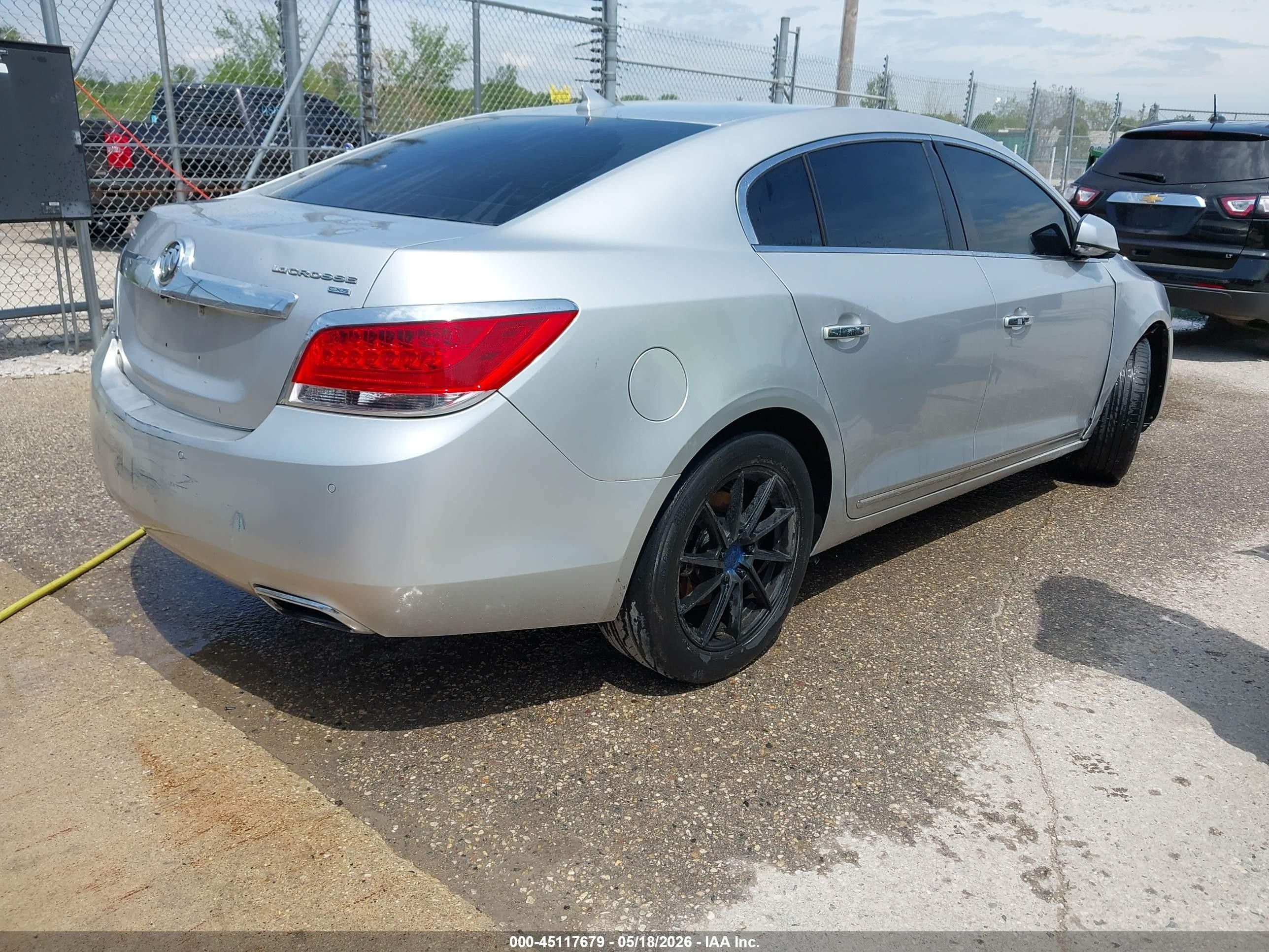 2010 Buick Lacrosse Cxs Silver vin: 1G4GE5EV8AF285994