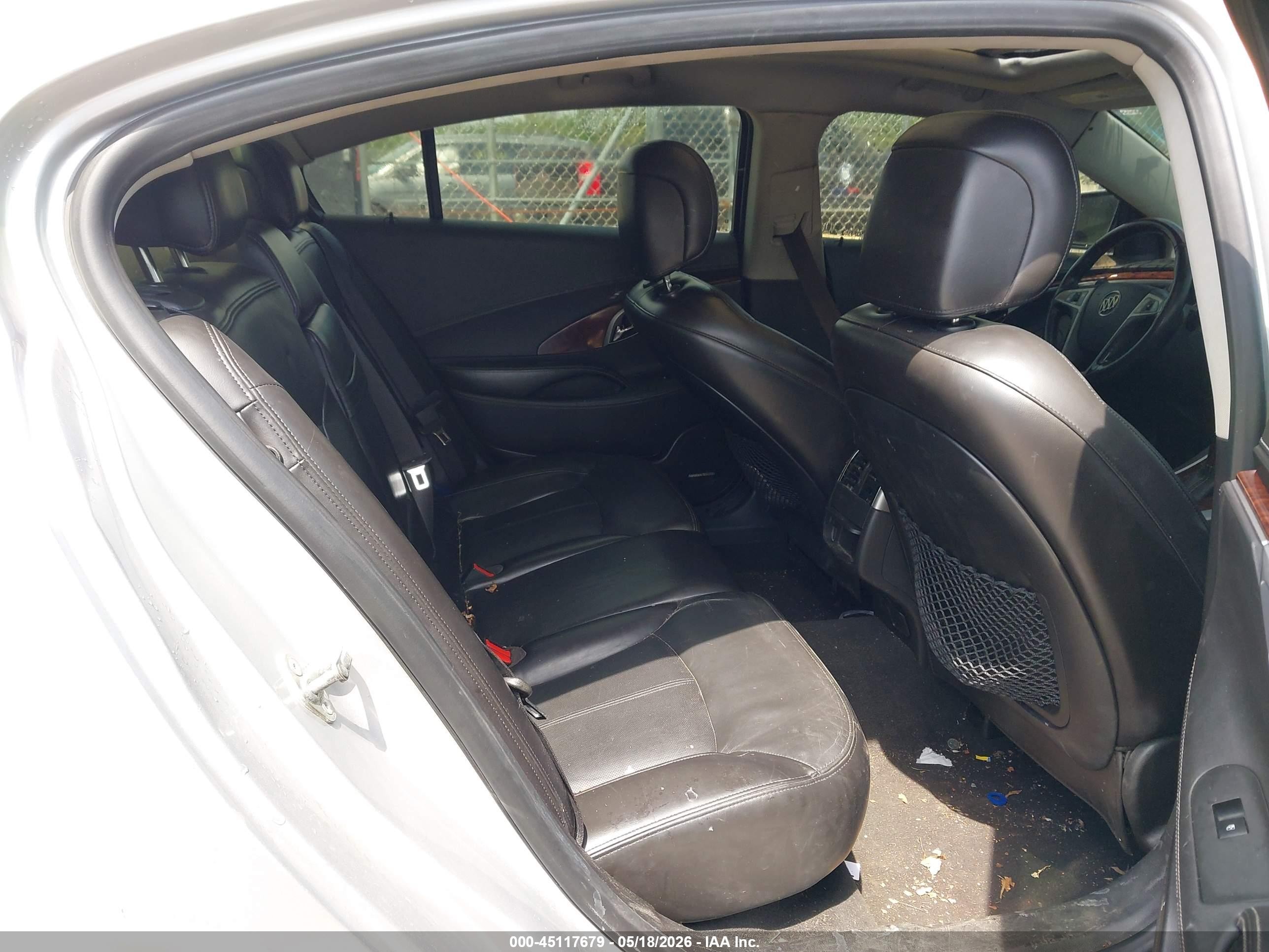 2010 Buick Lacrosse Cxs Silver vin: 1G4GE5EV8AF285994