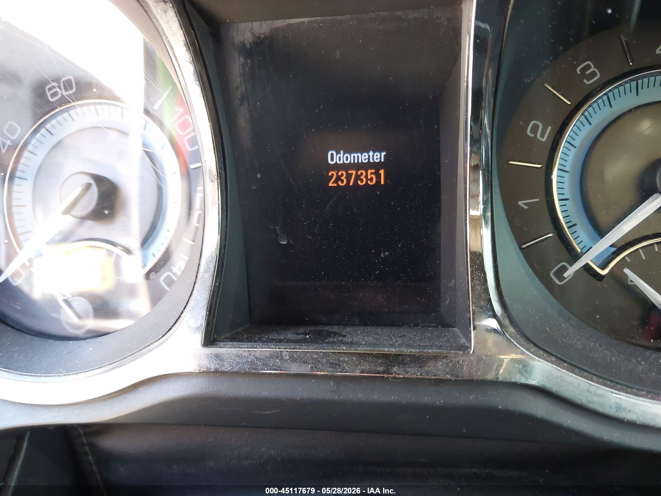 2010 Buick Lacrosse Cxs Silver vin: 1G4GE5EV8AF285994