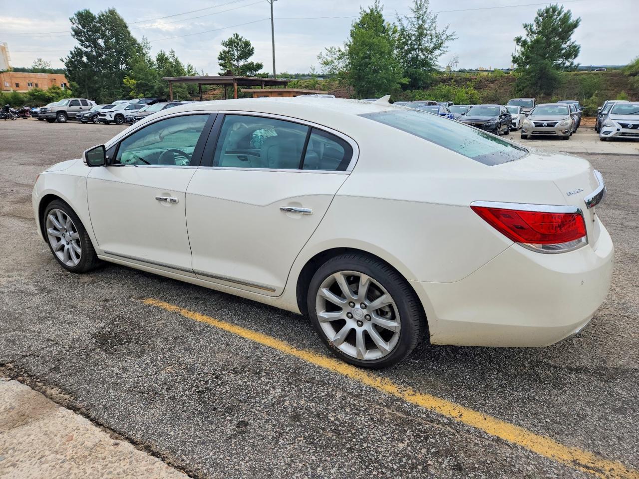 2010 Buick Lacrosse Cxs Beige vin: 1G4GE5EV9AF298978