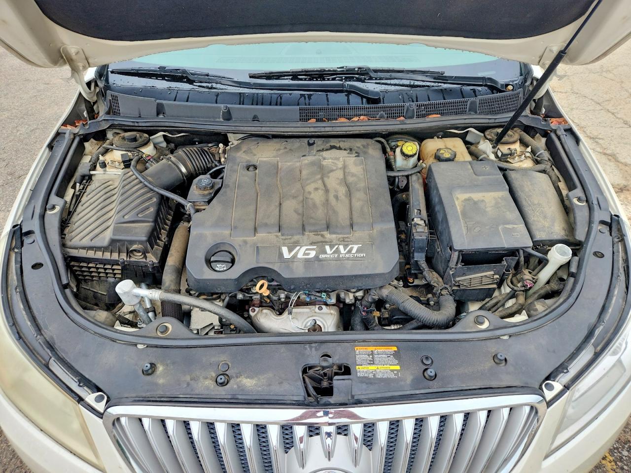 2010 Buick Lacrosse Cxs Beige vin: 1G4GE5EV9AF298978