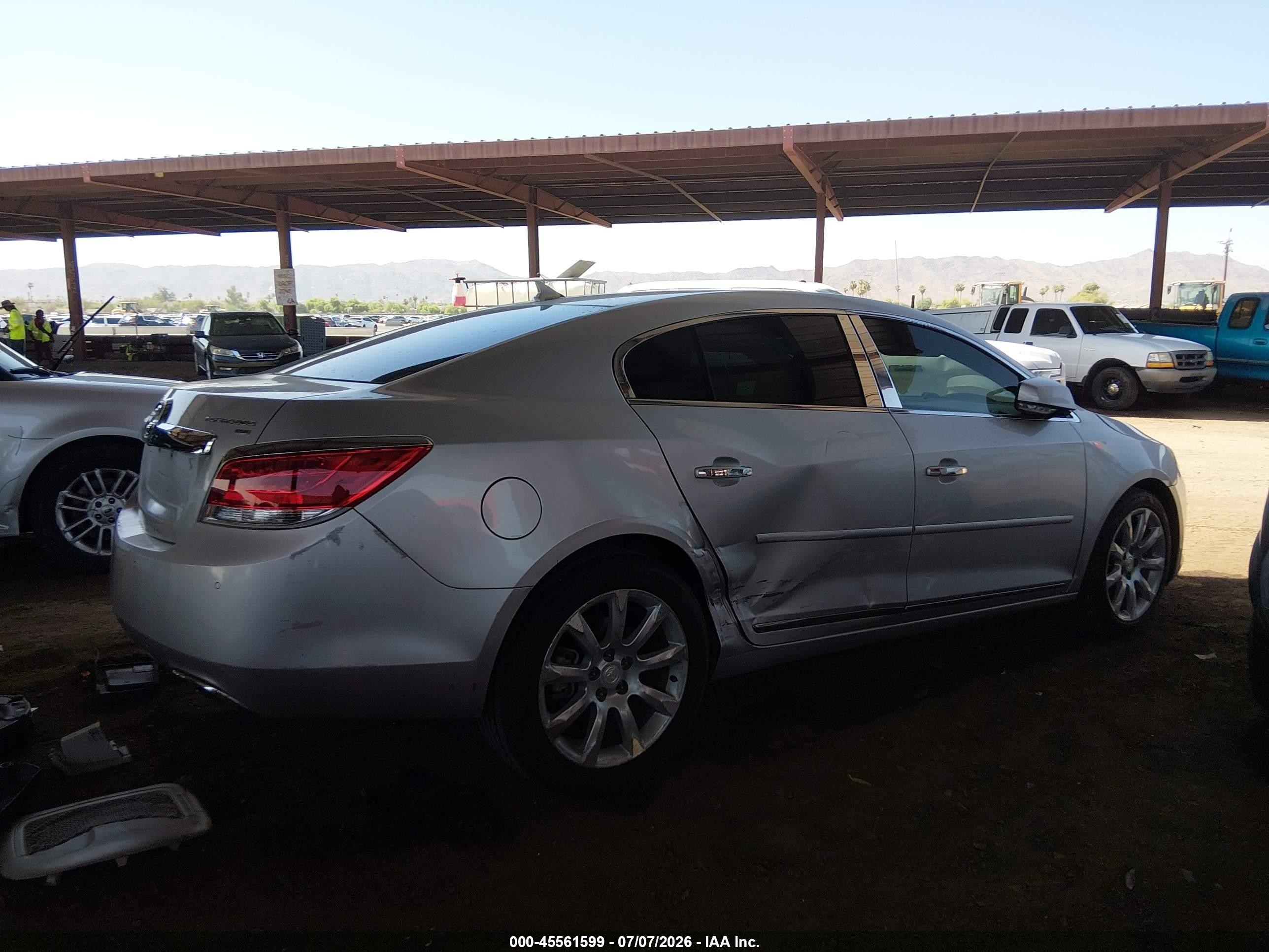 2011 Buick Lacrosse Cxs Кремовый vin: 1G4GE5GD0BF295490