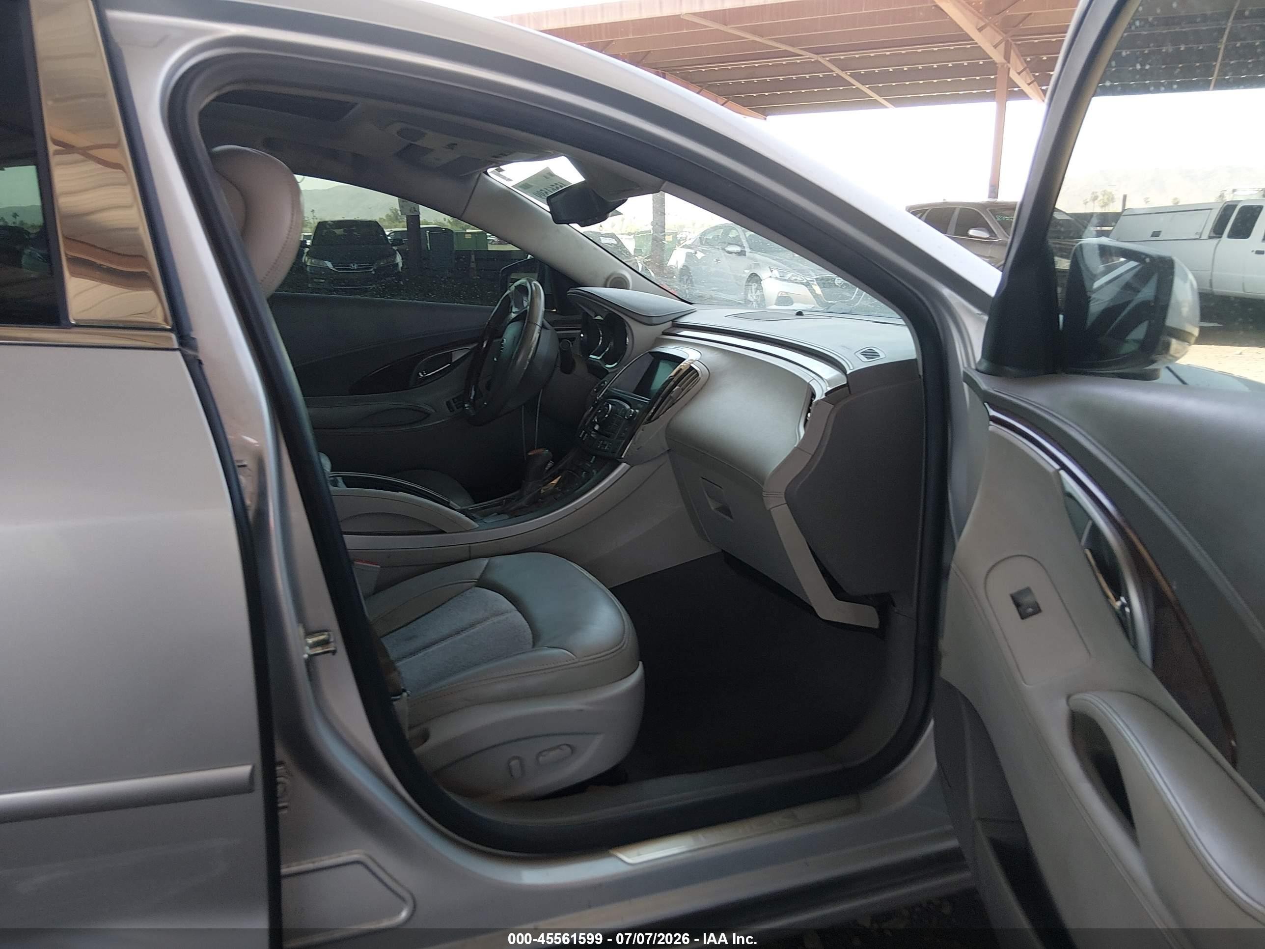 2011 Buick Lacrosse Cxs Кремовый vin: 1G4GE5GD0BF295490