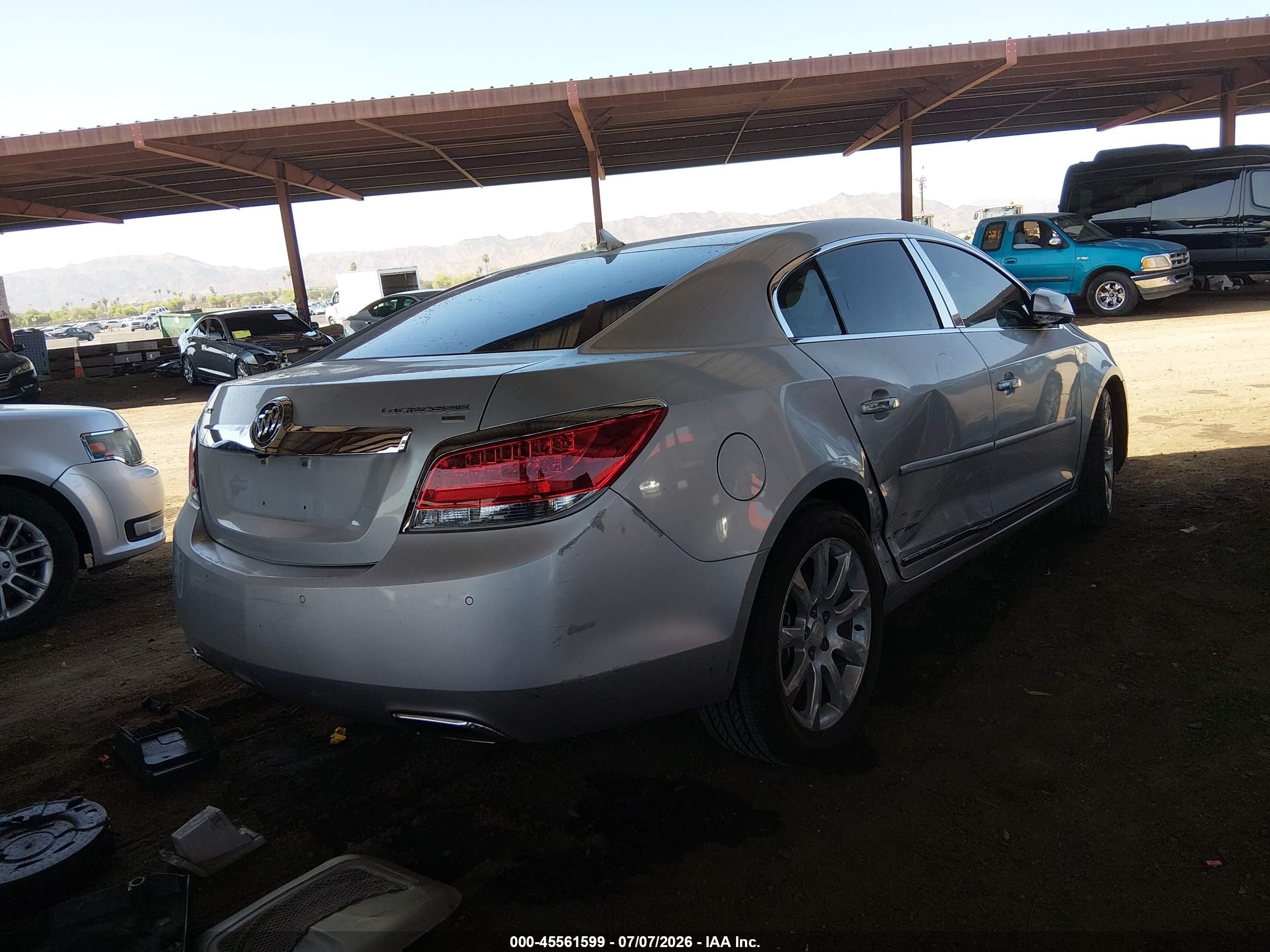 2011 Buick Lacrosse Cxs Кремовый vin: 1G4GE5GD0BF295490