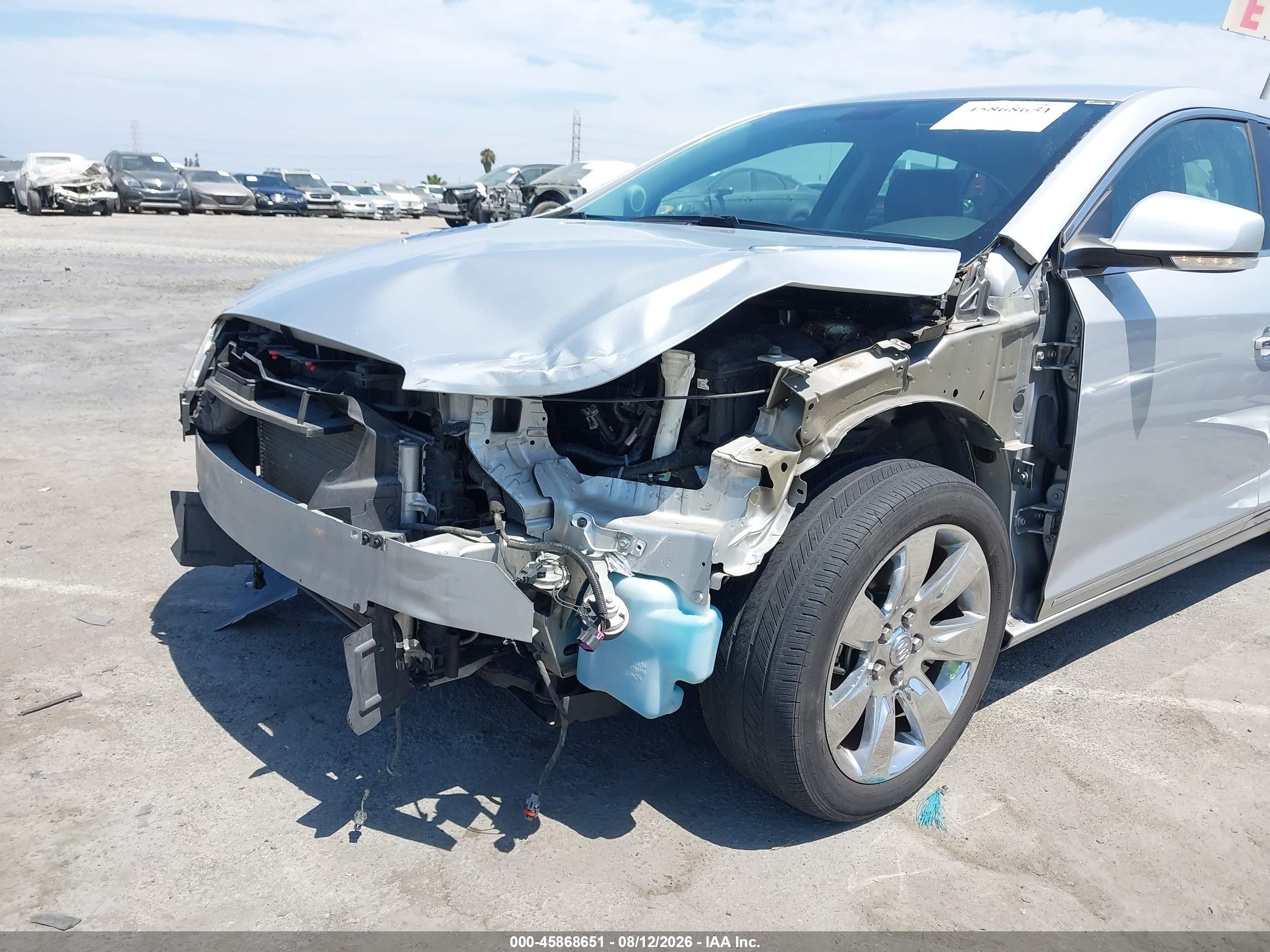 2011 Buick Lacrosse Cxs Серебряный vin: 1G4GE5GD0BF312532