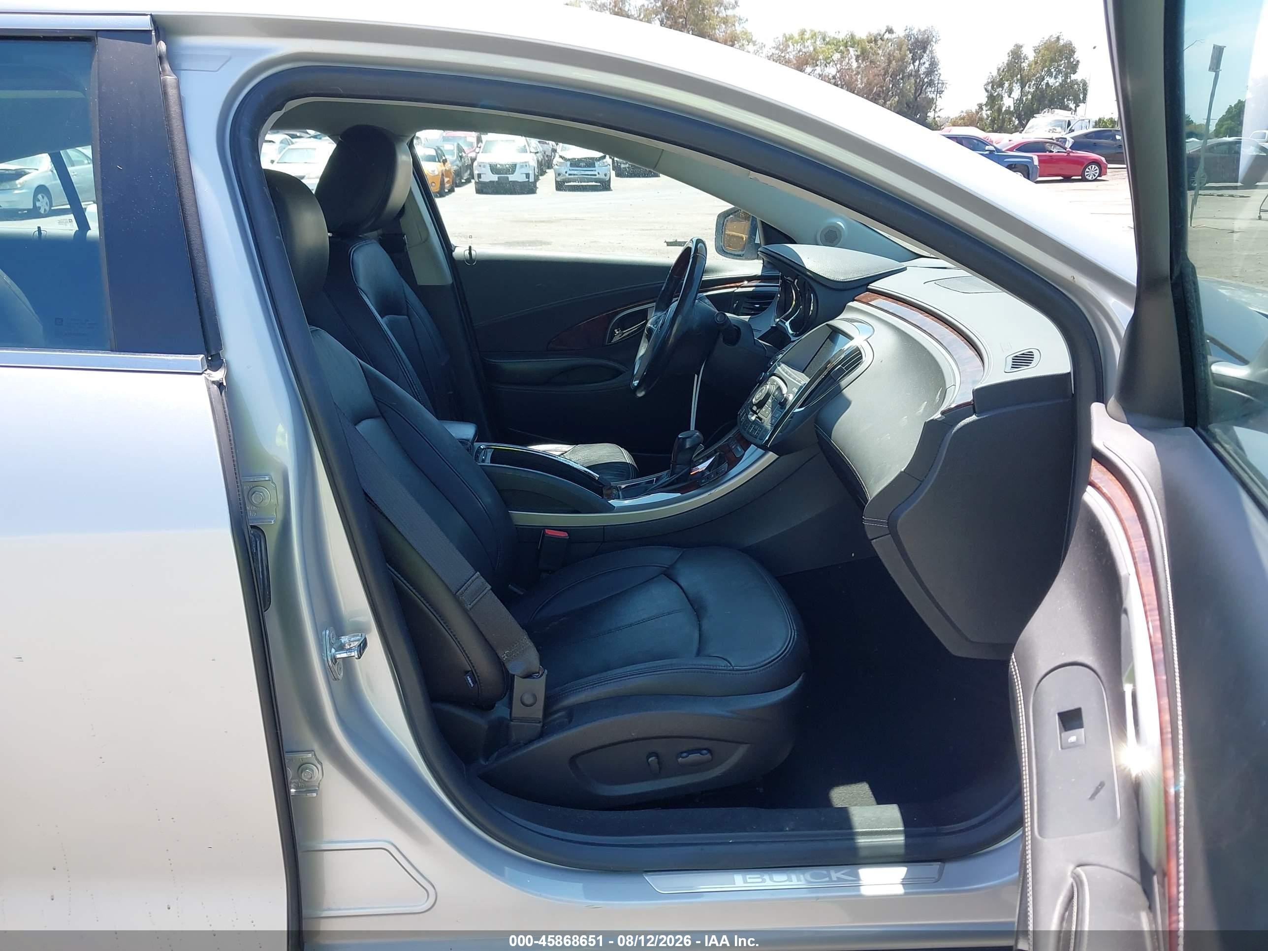 2011 Buick Lacrosse Cxs Серебряный vin: 1G4GE5GD0BF312532
