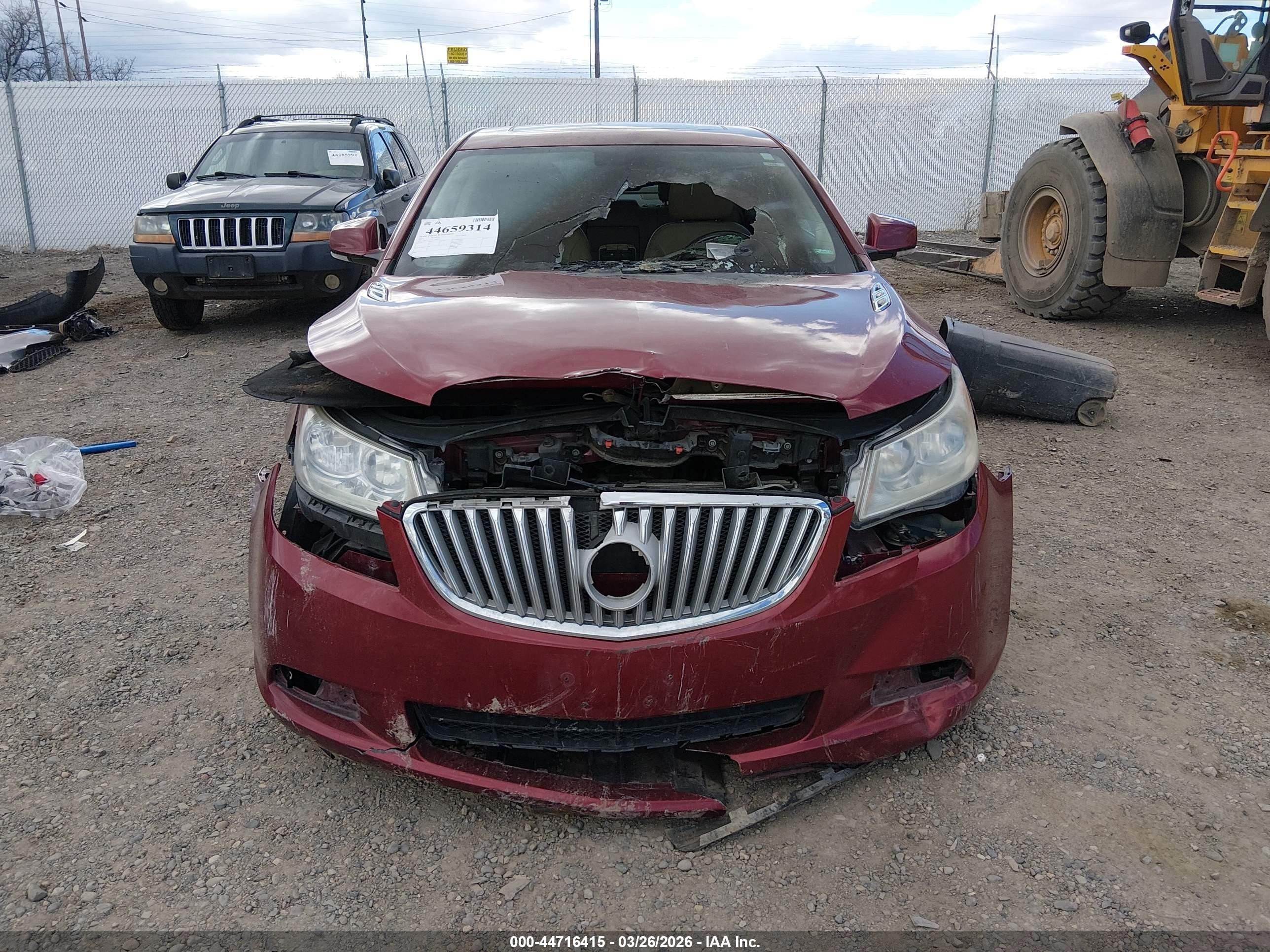 2011 Buick Lacrosse Cxs Red vin: 1G4GE5GD8BF188879