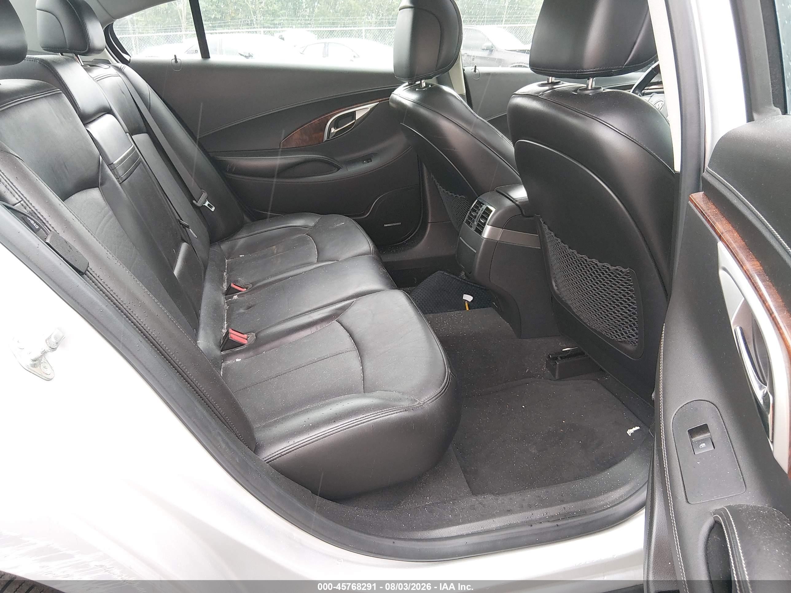 2010 Buick Lacrosse Cxs Silver vin: 1G4GE5GV2AF309980