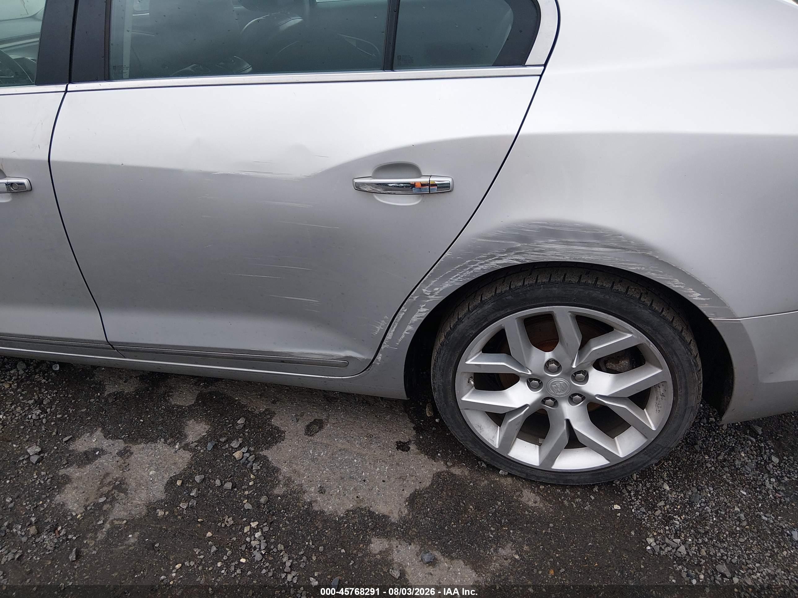 2010 Buick Lacrosse Cxs Silver vin: 1G4GE5GV2AF309980