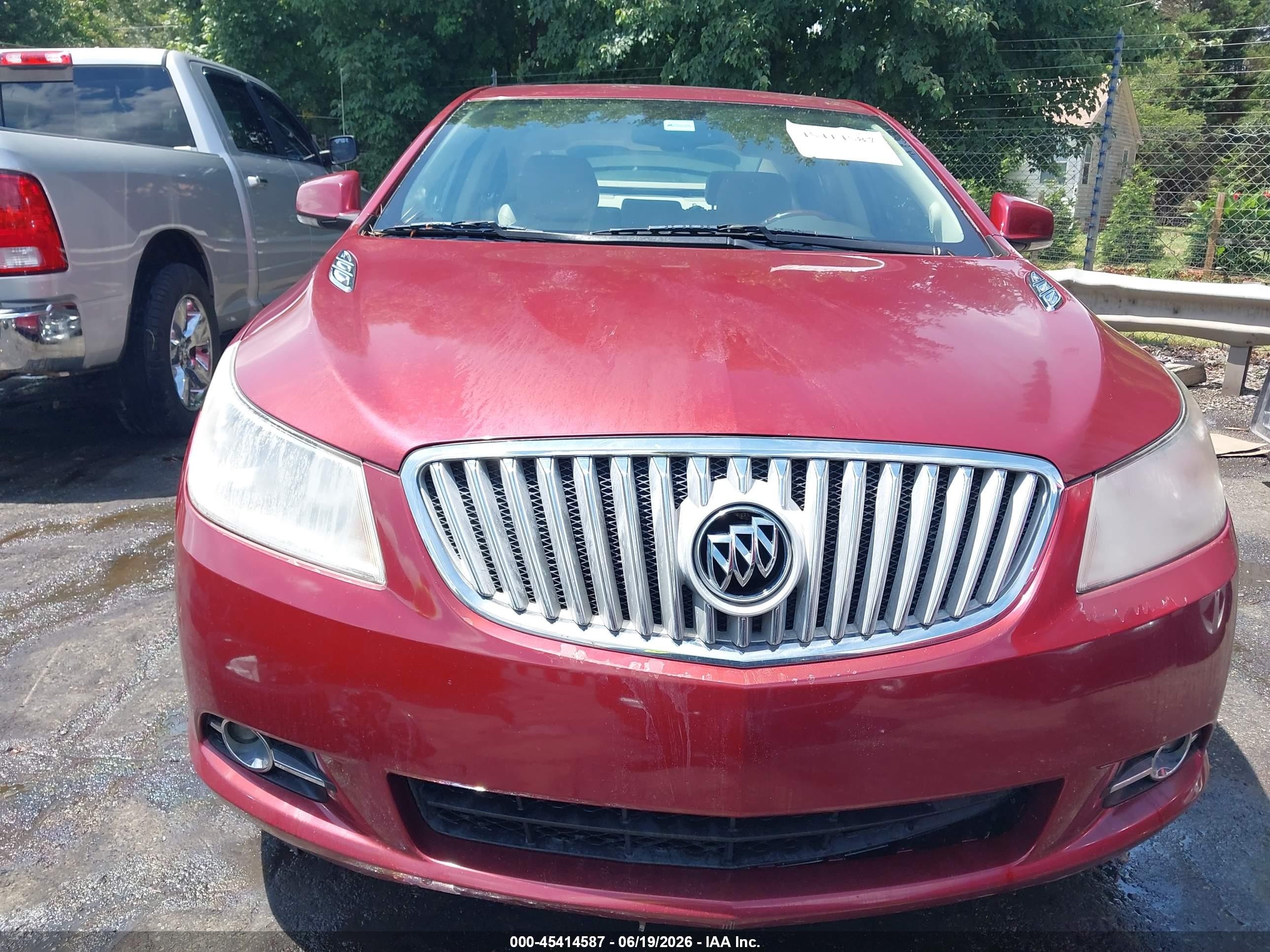 2010 Buick Lacrosse Cxs Red vin: 1G4GE5GV3AF264970