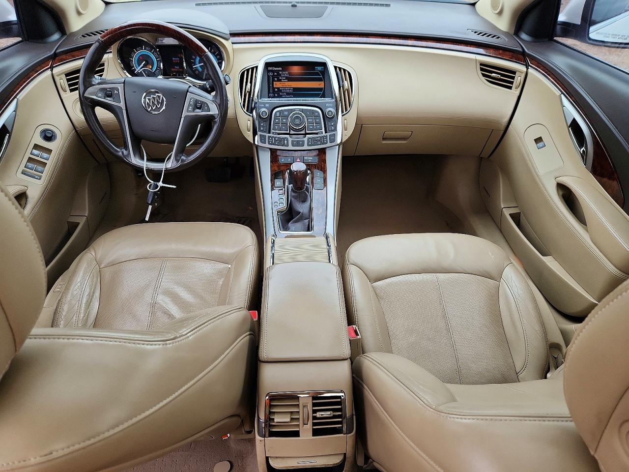 2010 Buick Lacrosse Cxs White vin: 1G4GE5GV5AF194128