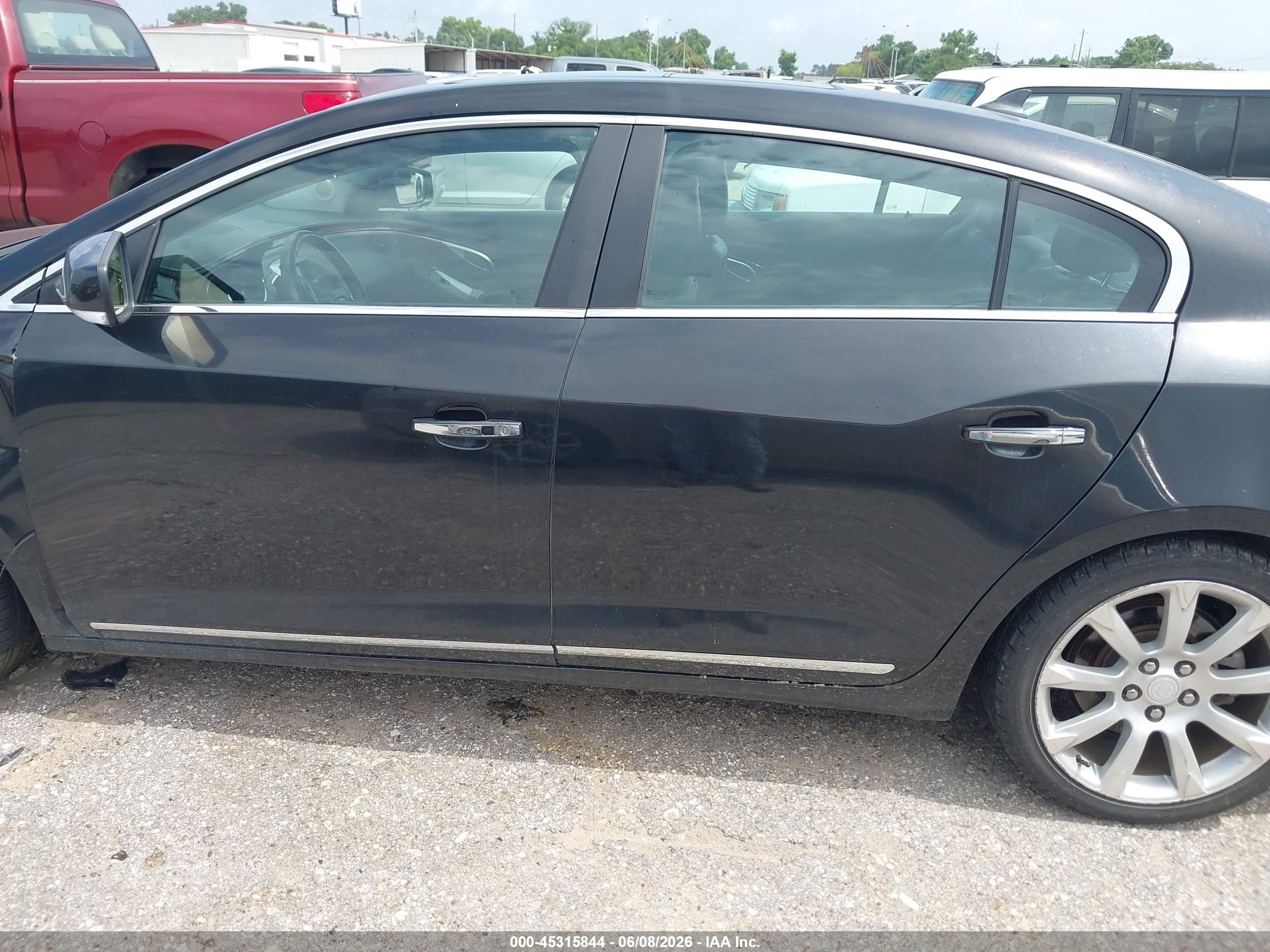 2010 Buick Lacrosse Cxs Black vin: 1G4GE5GV6AF152213