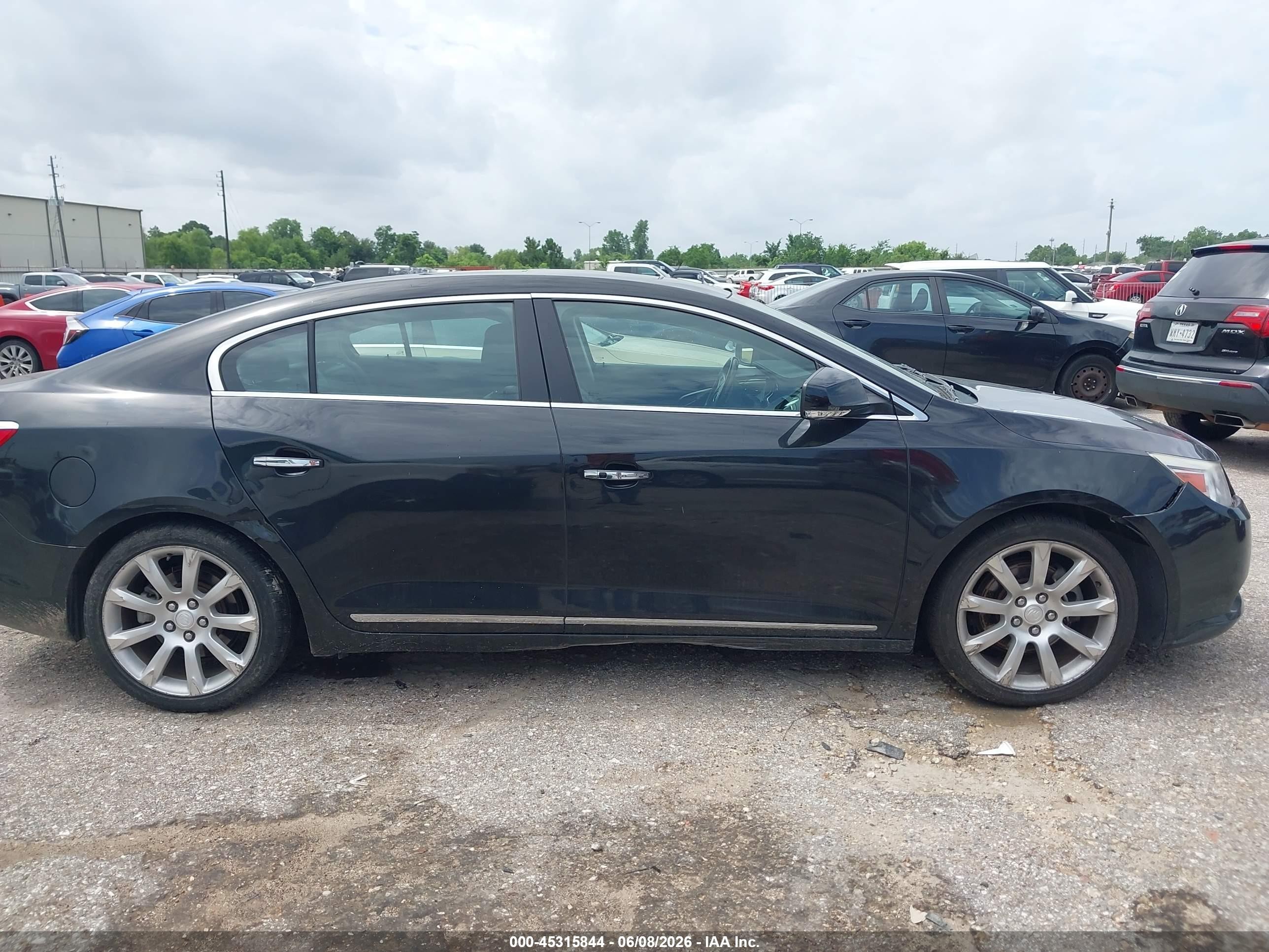 2010 Buick Lacrosse Cxs Black vin: 1G4GE5GV6AF152213