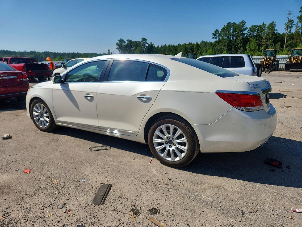 2013 Buick Lacrosse Premium Beige vin: 1G4GF5E30DF180771