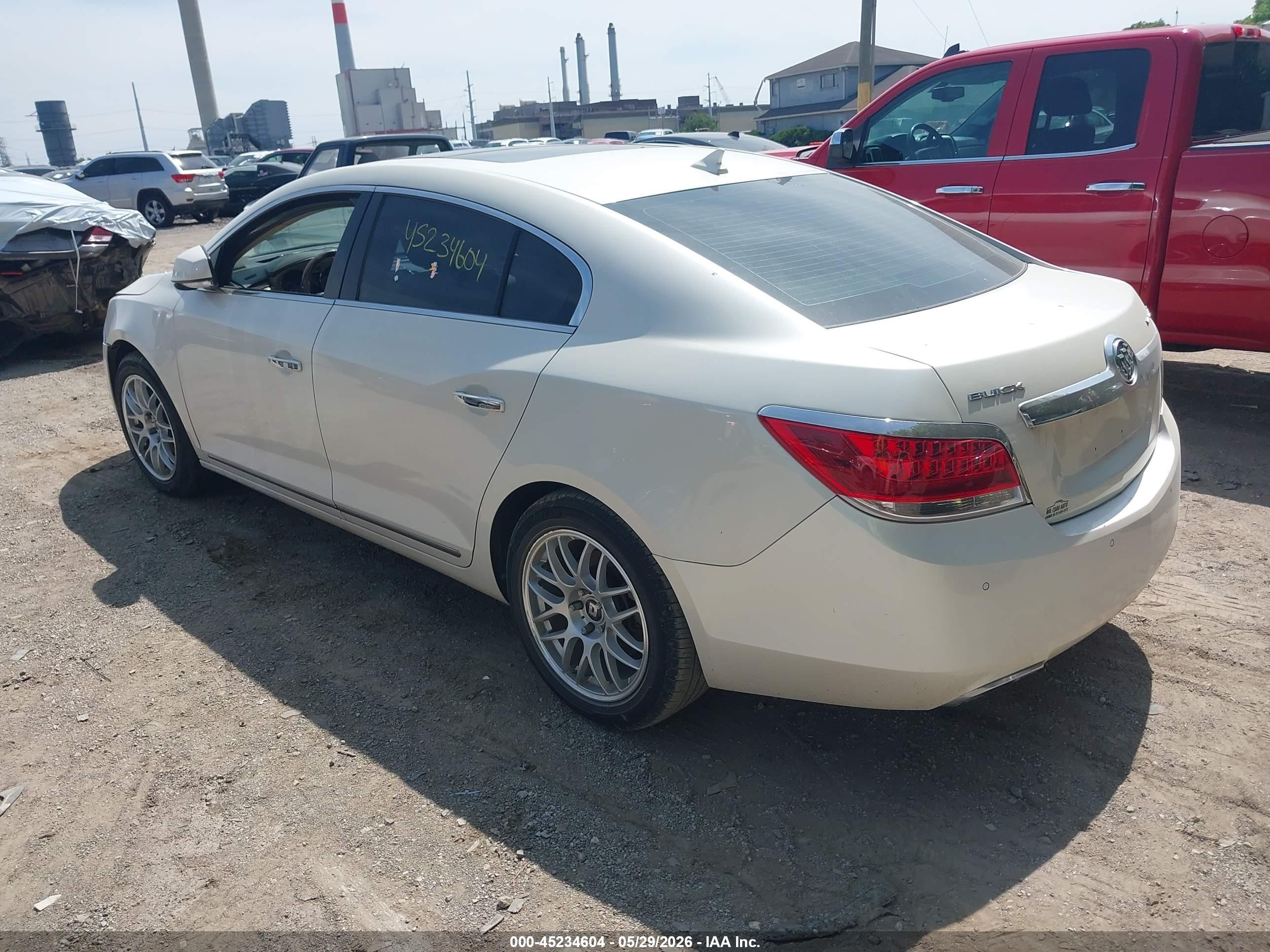 2012 Buick Lacrosse Premium 2 Group White vin: 1G4GF5E32CF188787