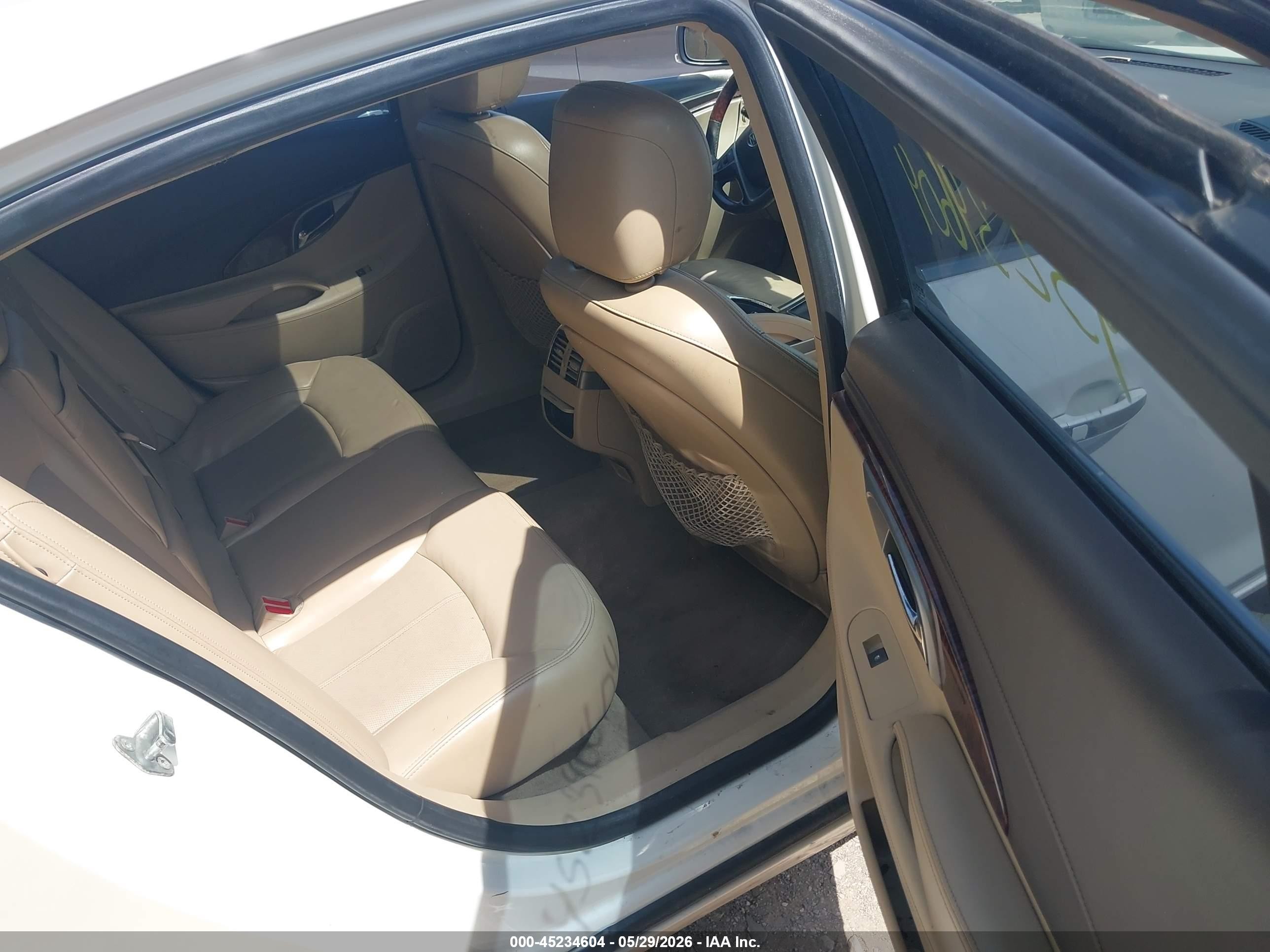 2012 Buick Lacrosse Premium 2 Group White vin: 1G4GF5E32CF188787