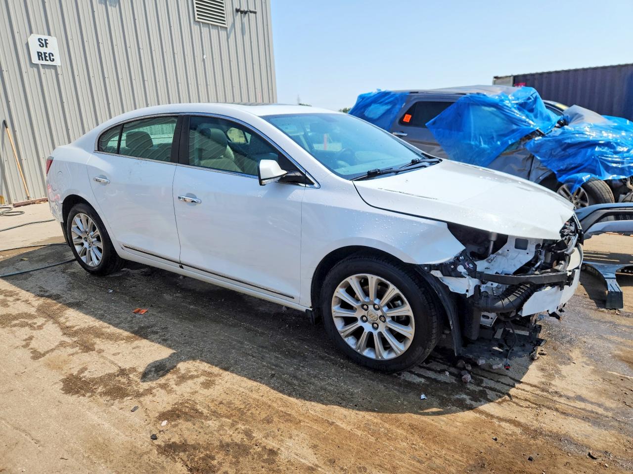 2013 Buick Lacrosse Premium Белый vin: 1G4GF5E32DF304183