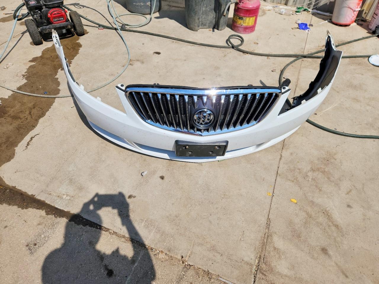 2013 Buick Lacrosse Premium Белый vin: 1G4GF5E32DF304183