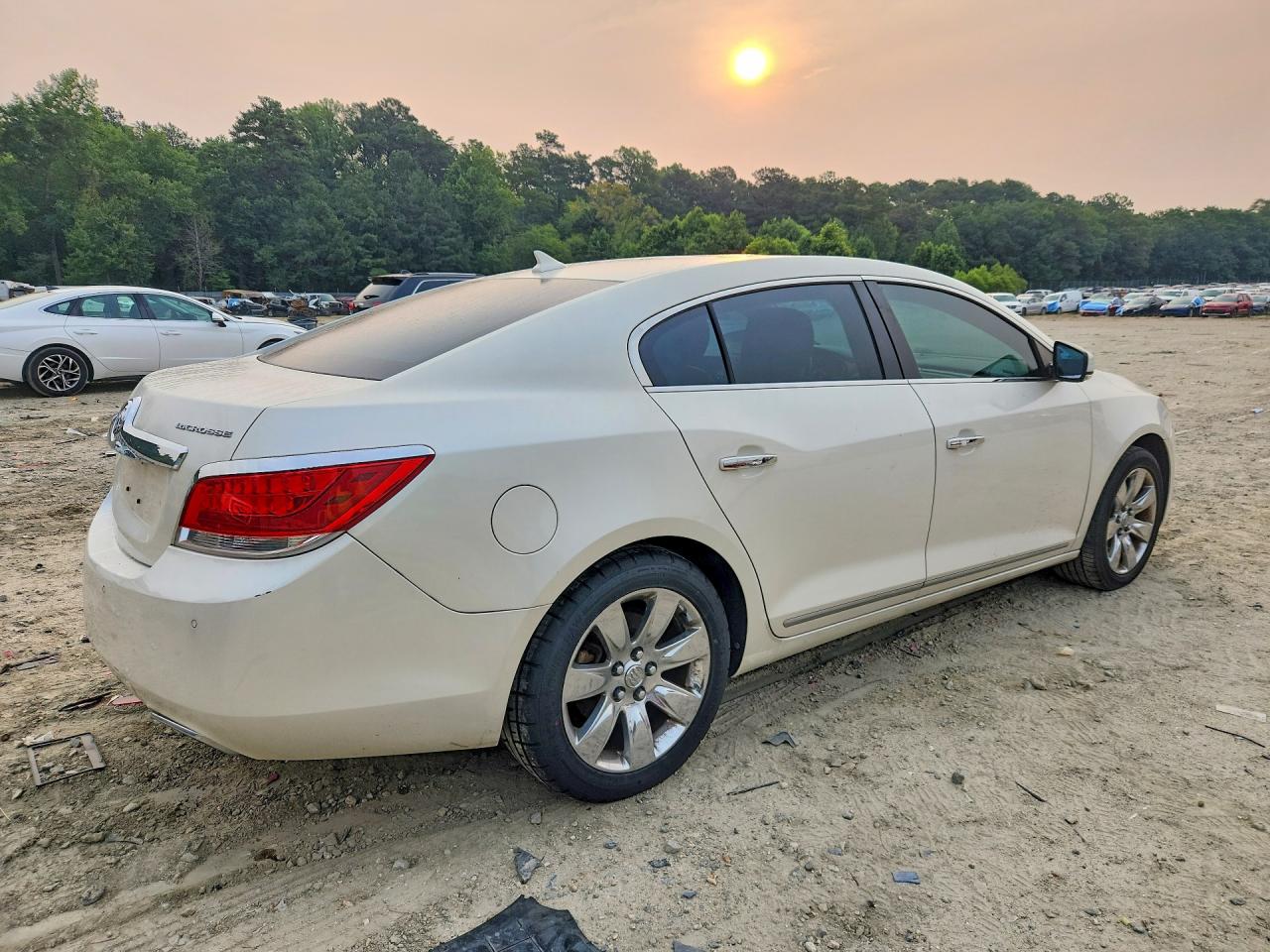 2012 Buick Lacrosse Premium White vin: 1G4GF5E33CF148928