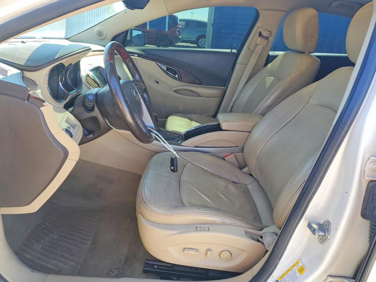 2013 Buick Lacrosse Premium White vin: 1G4GF5E33DF214895