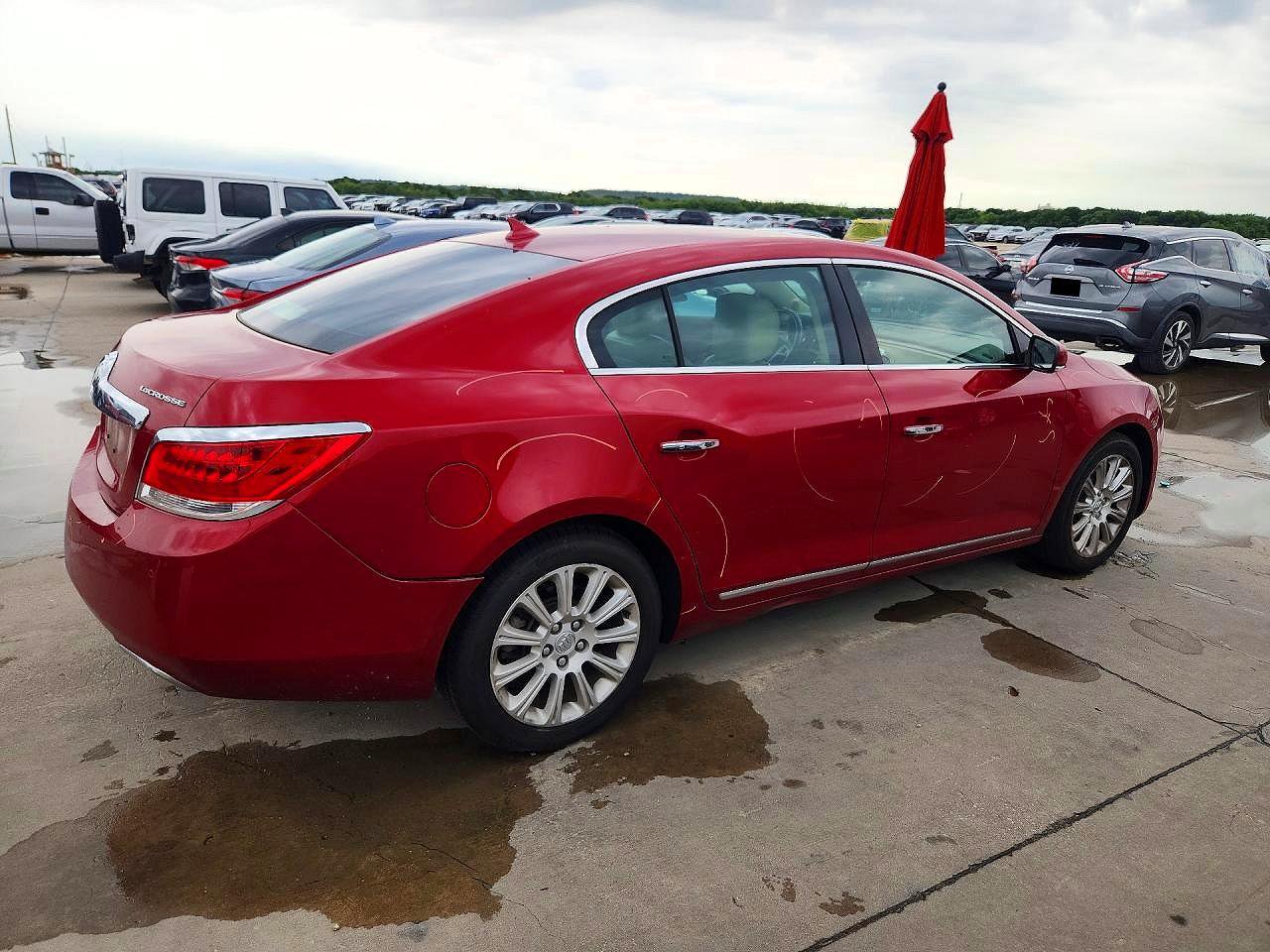 2013 Buick Lacrosse Premium Red vin: 1G4GF5E37DF278650