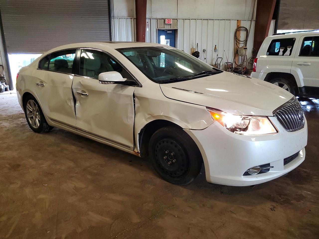 2013 Buick Lacrosse Premium White vin: 1G4GF5E39DF144951