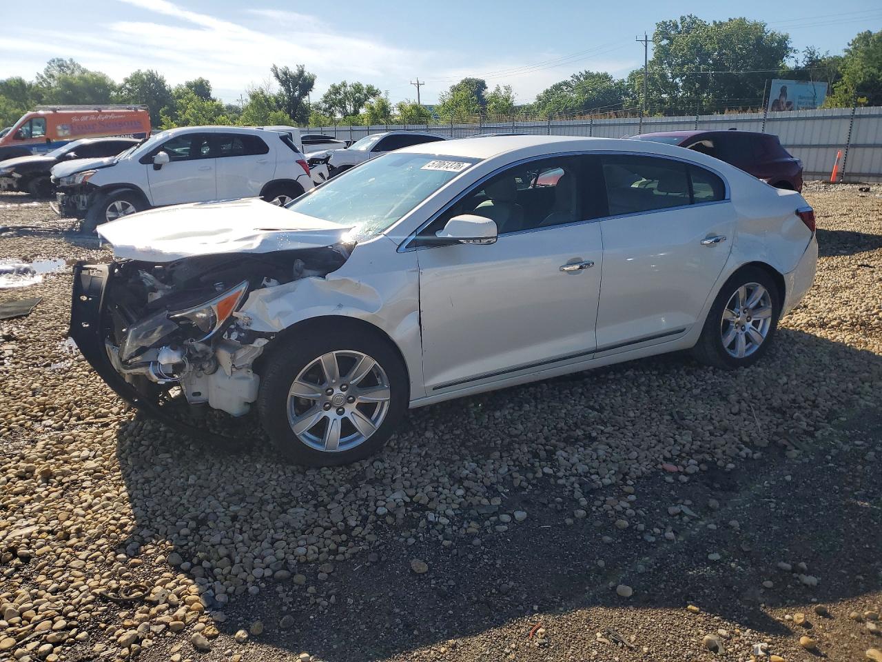 2013 Buick Lacrosse Premium White vin: 1G4GF5E39DF206820