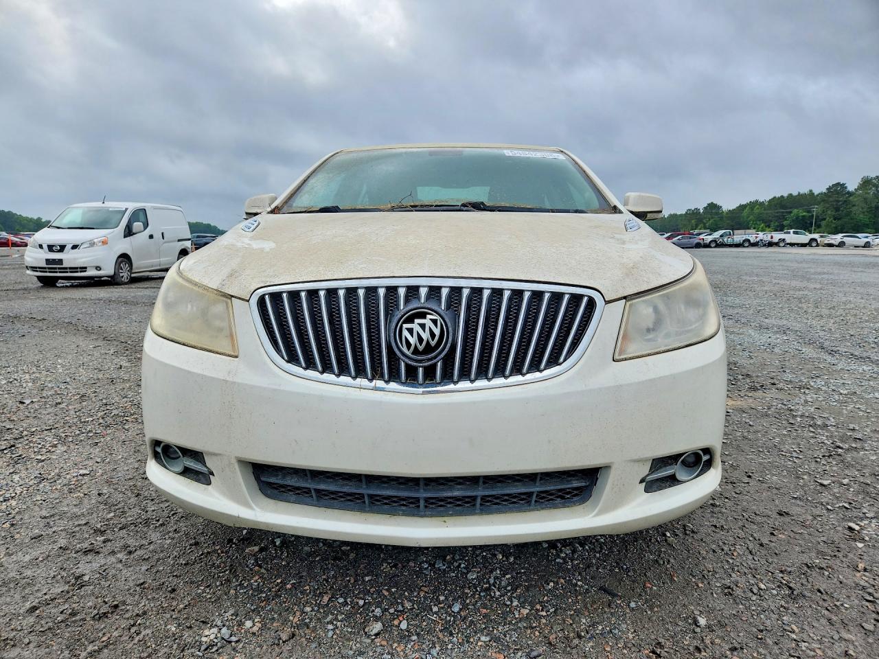 2013 Buick Lacrosse Premium Cream vin: 1G4GF5E39DF218157