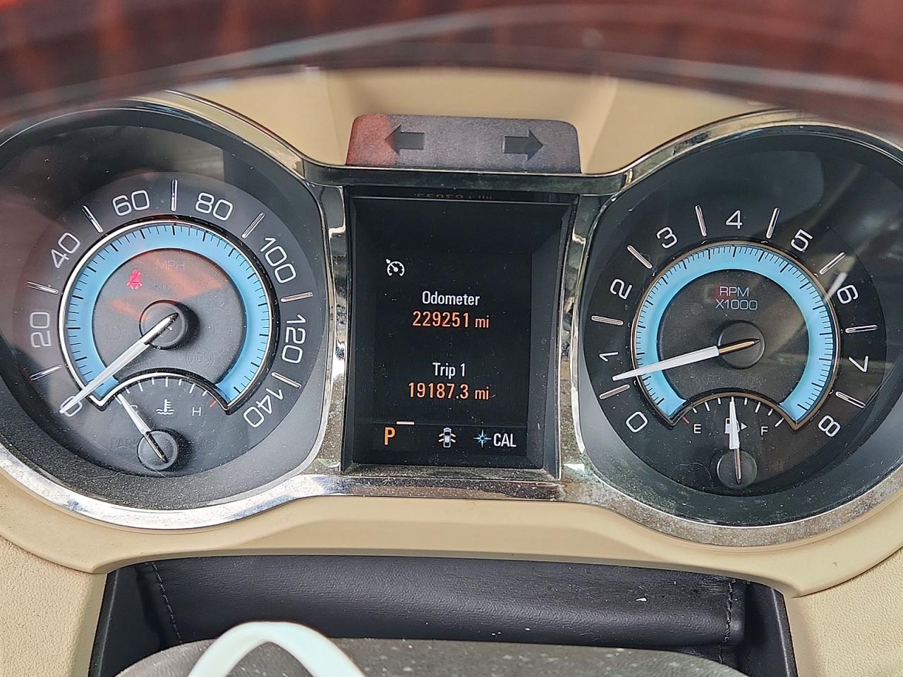 2013 Buick Lacrosse Premium Cream vin: 1G4GF5E39DF218157