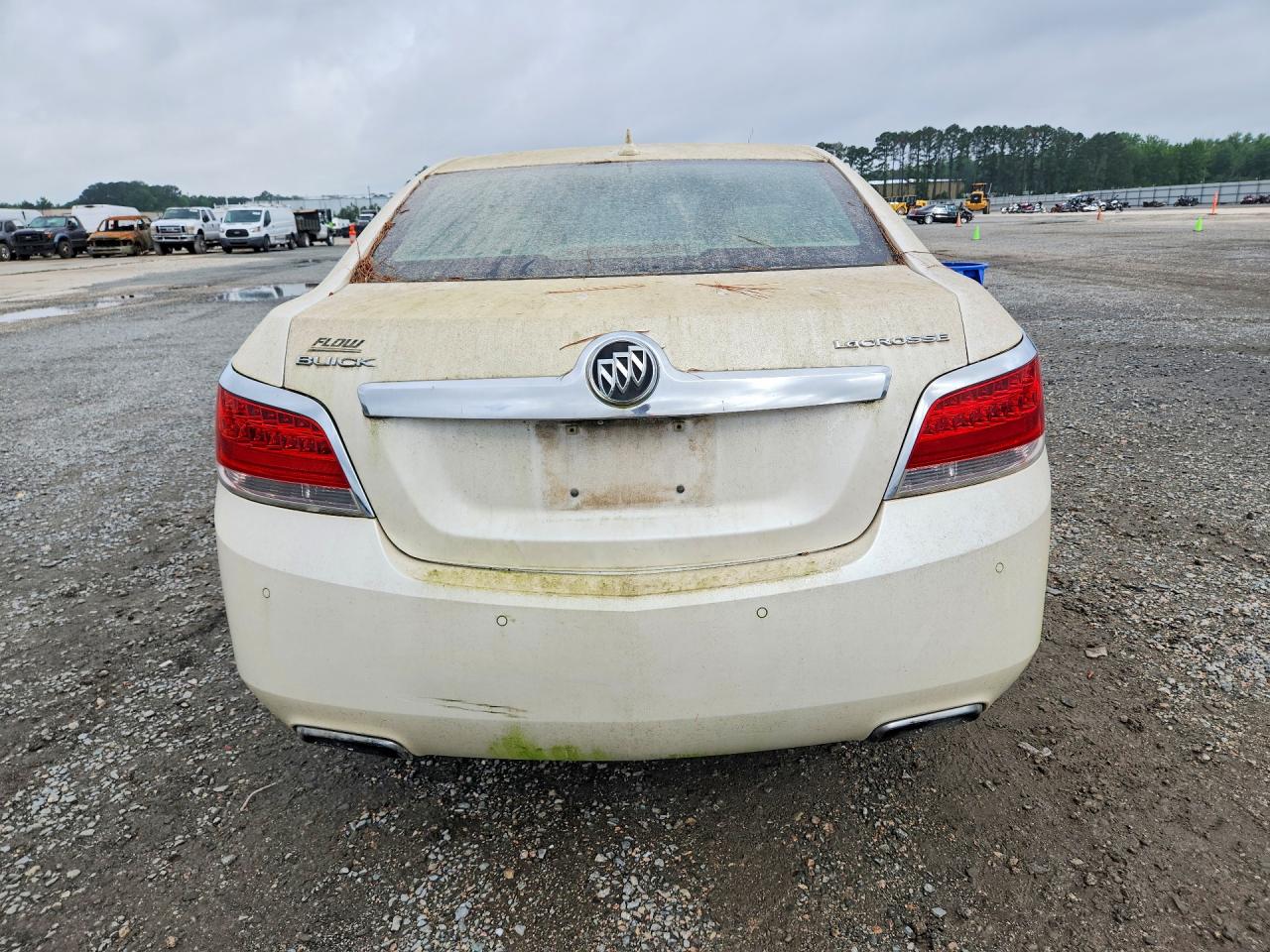 2013 Buick Lacrosse Premium Cream vin: 1G4GF5E39DF218157