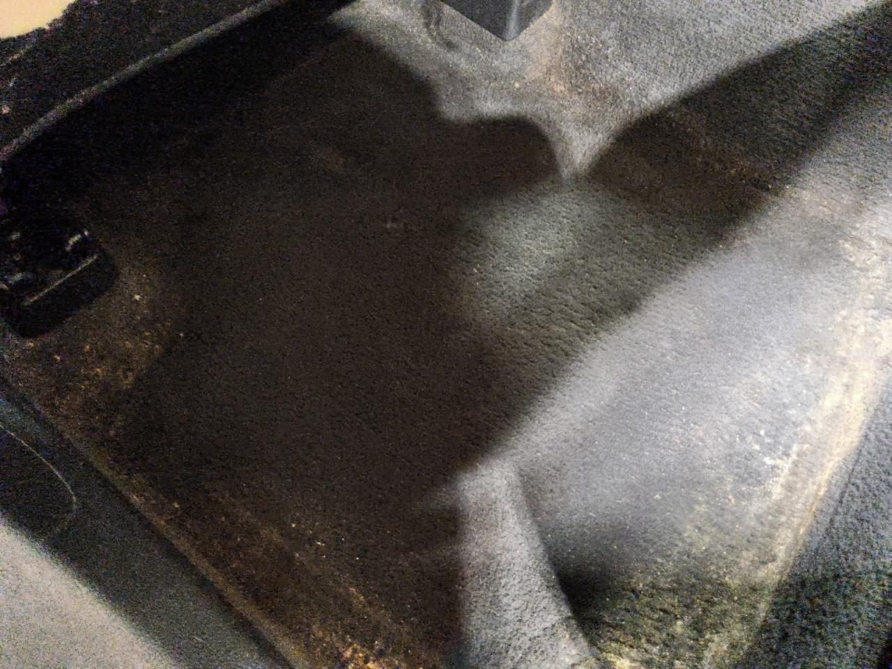 2013 Buick Lacrosse Premium Blue vin: 1G4GF5E39DF280304 Damage: Left Rear Carpet, Stained, Permanent