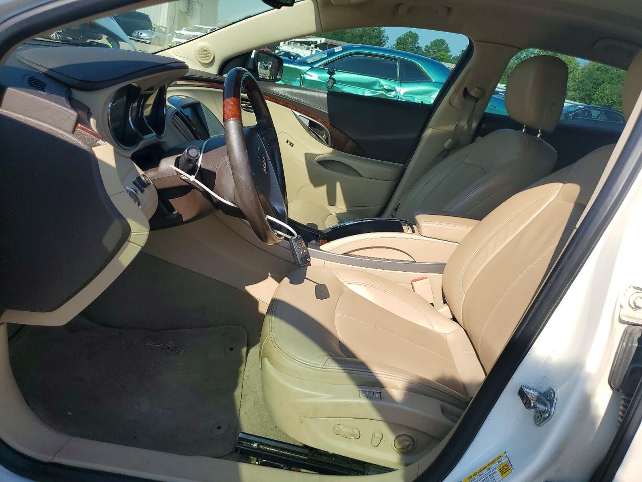 2013 Buick Lacrosse Premium White vin: 1G4GF5E3XDF200279