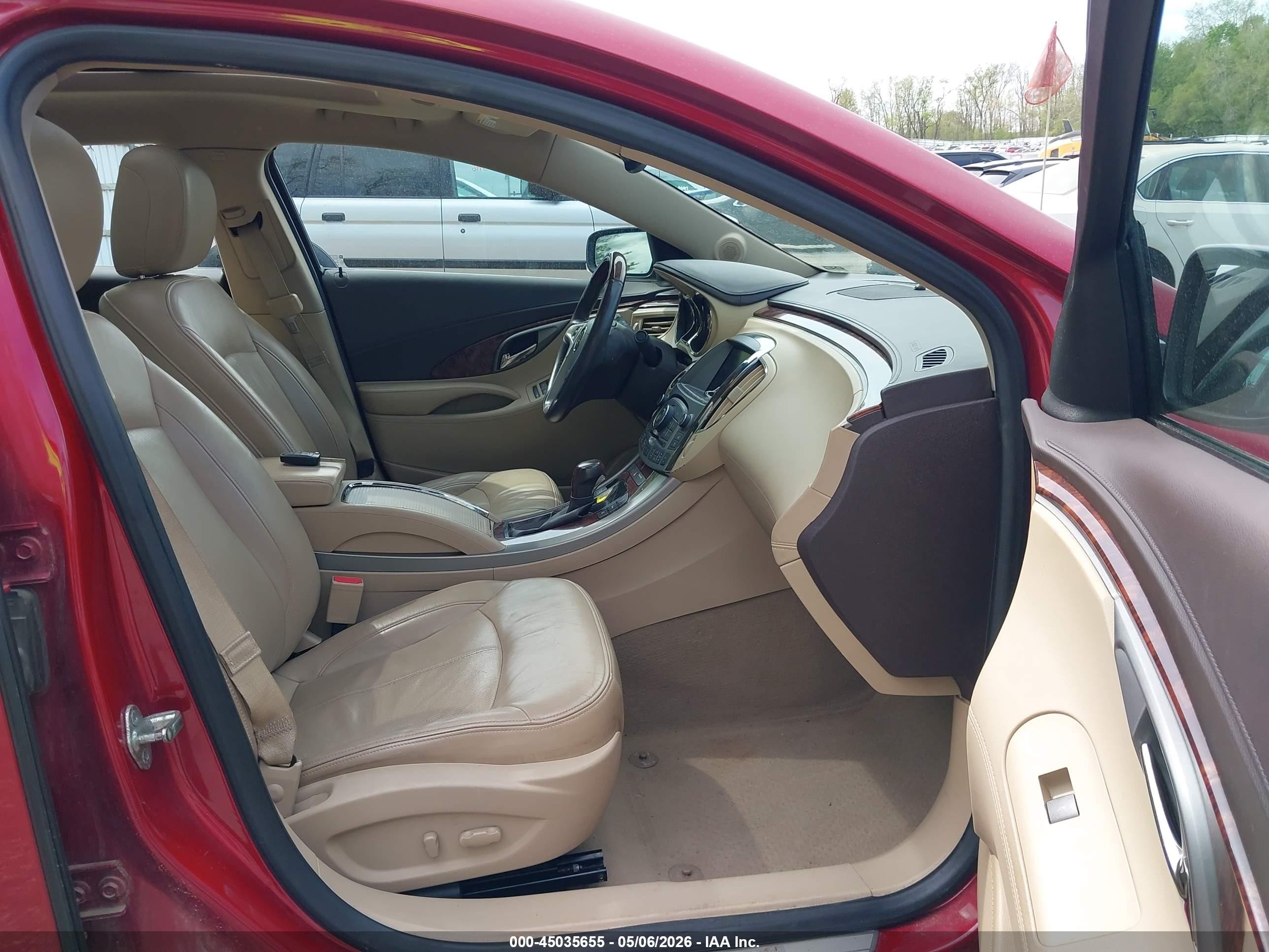 2013 Buick Lacrosse Premium 1 Group Red vin: 1G4GF5E3XDF257016