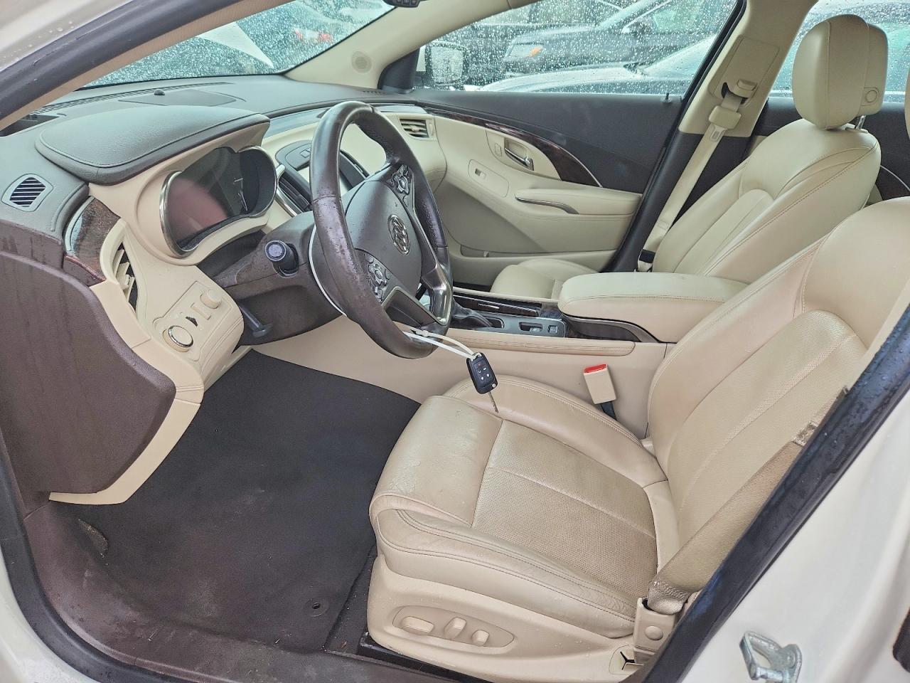 2014 Buick Lacrosse Touring White vin: 1G4GF5G30EF108502