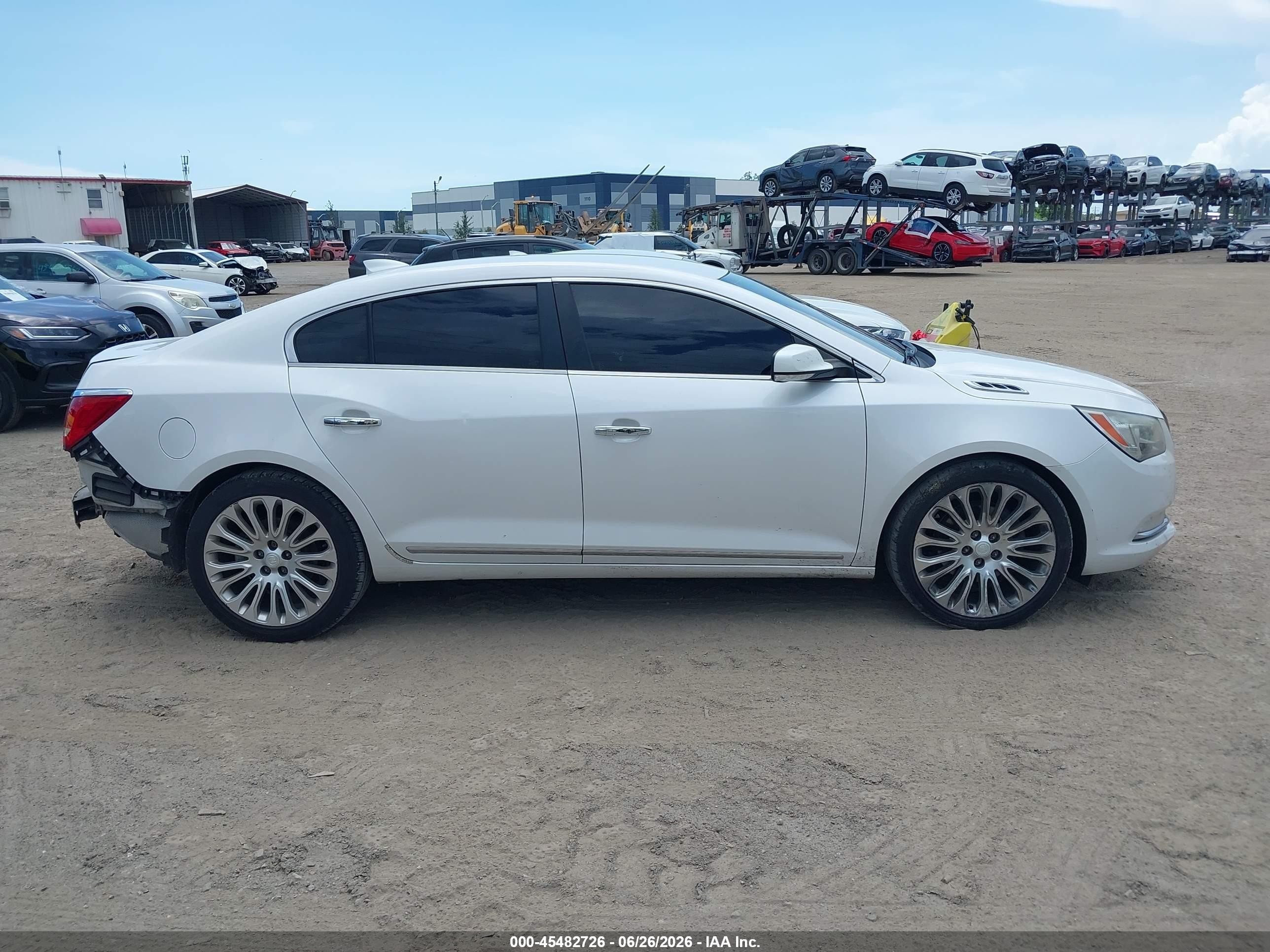 2015 Buick Lacrosse Premium Ii White vin: 1G4GF5G30FF172167