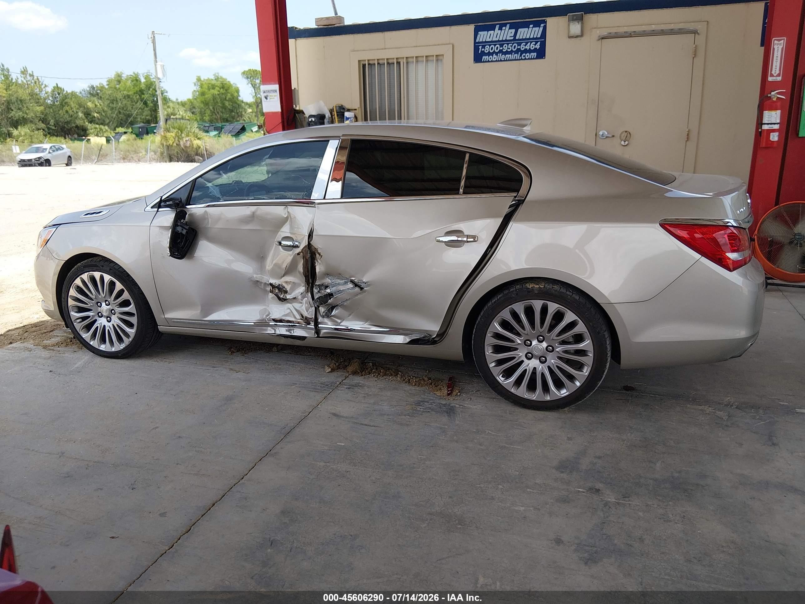 2015 Buick Lacrosse Premium Ii Champagne vin: 1G4GF5G30FF251421